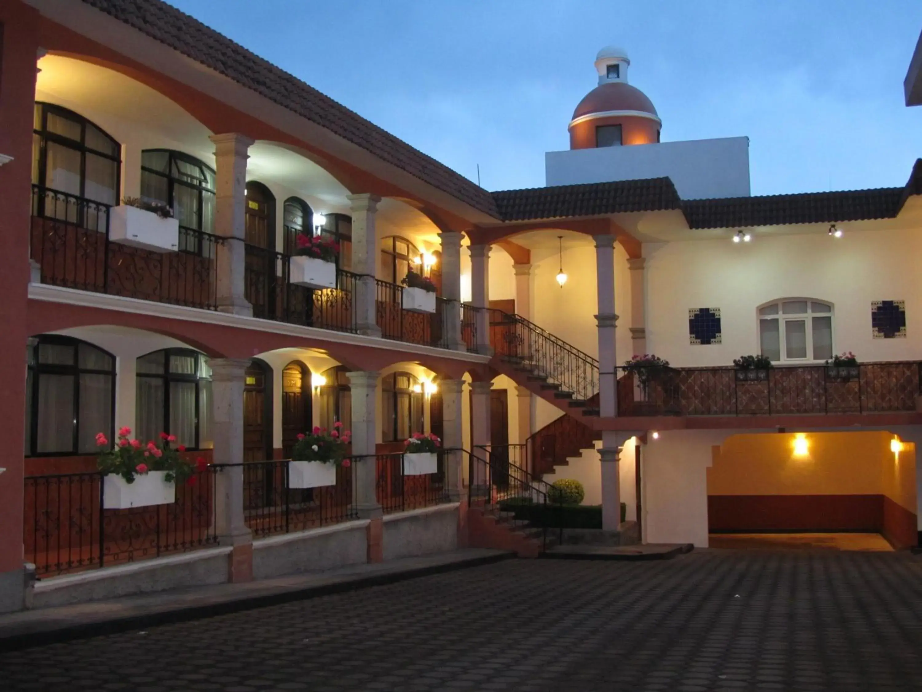 Property Building in Hotel Colonial