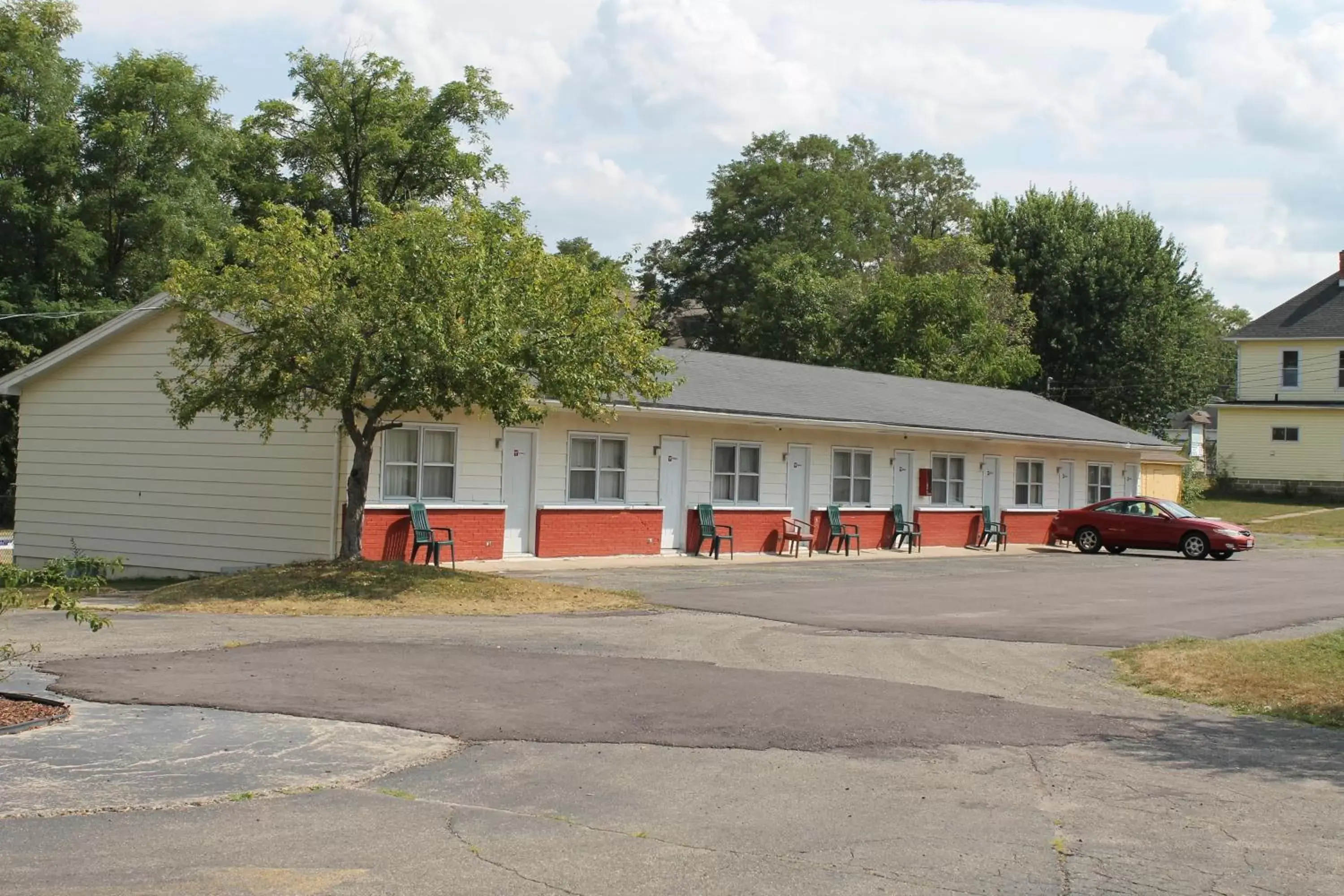 Property Building in Motel Reedsburg