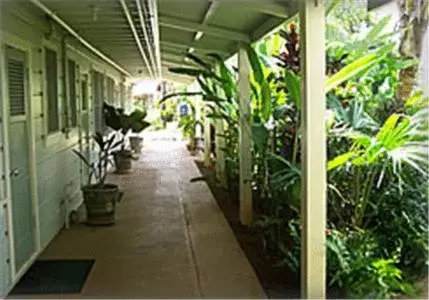 Facade/entrance in Kauai Palms Hotel