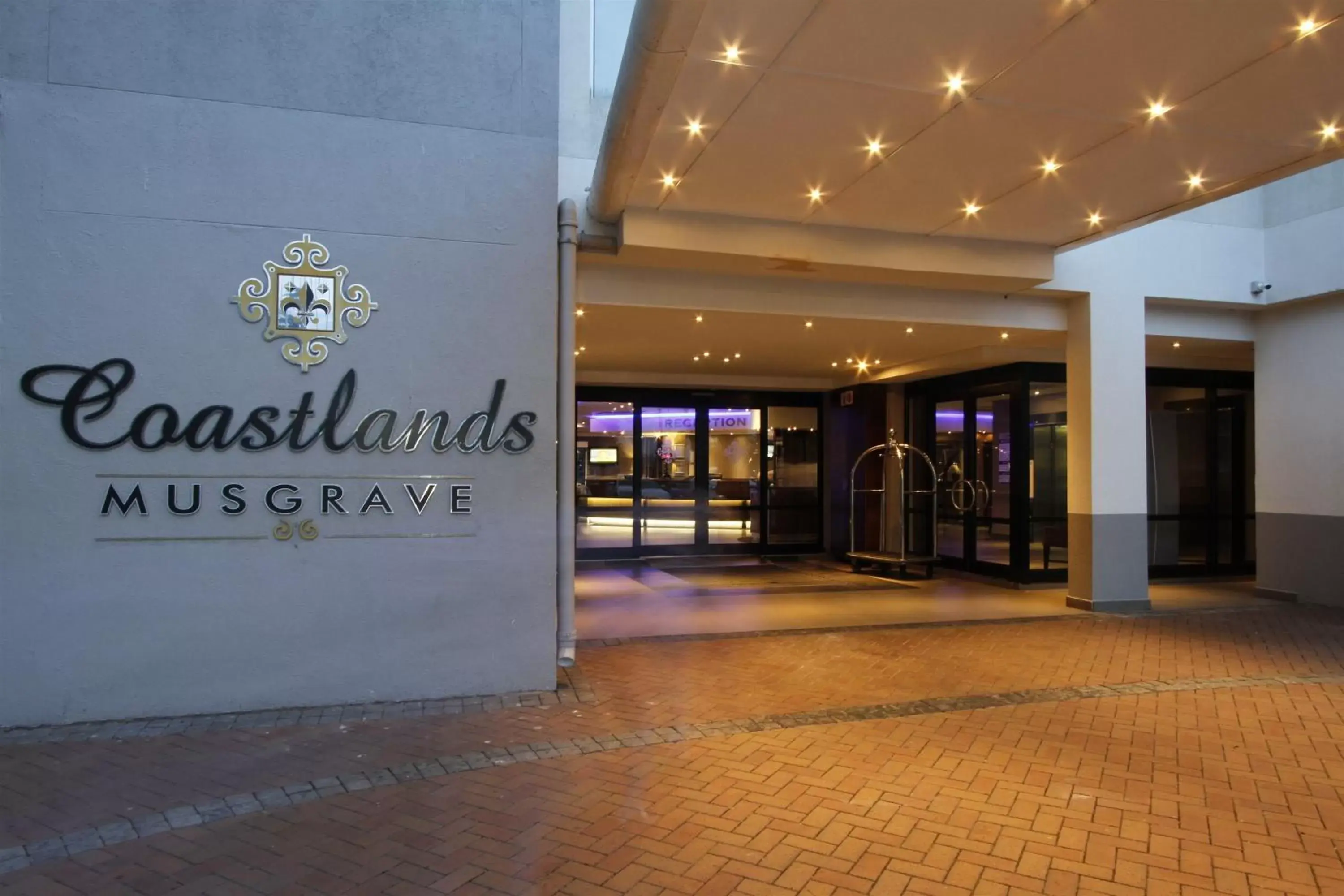 Facade/entrance in Coastlands Musgrave Hotel