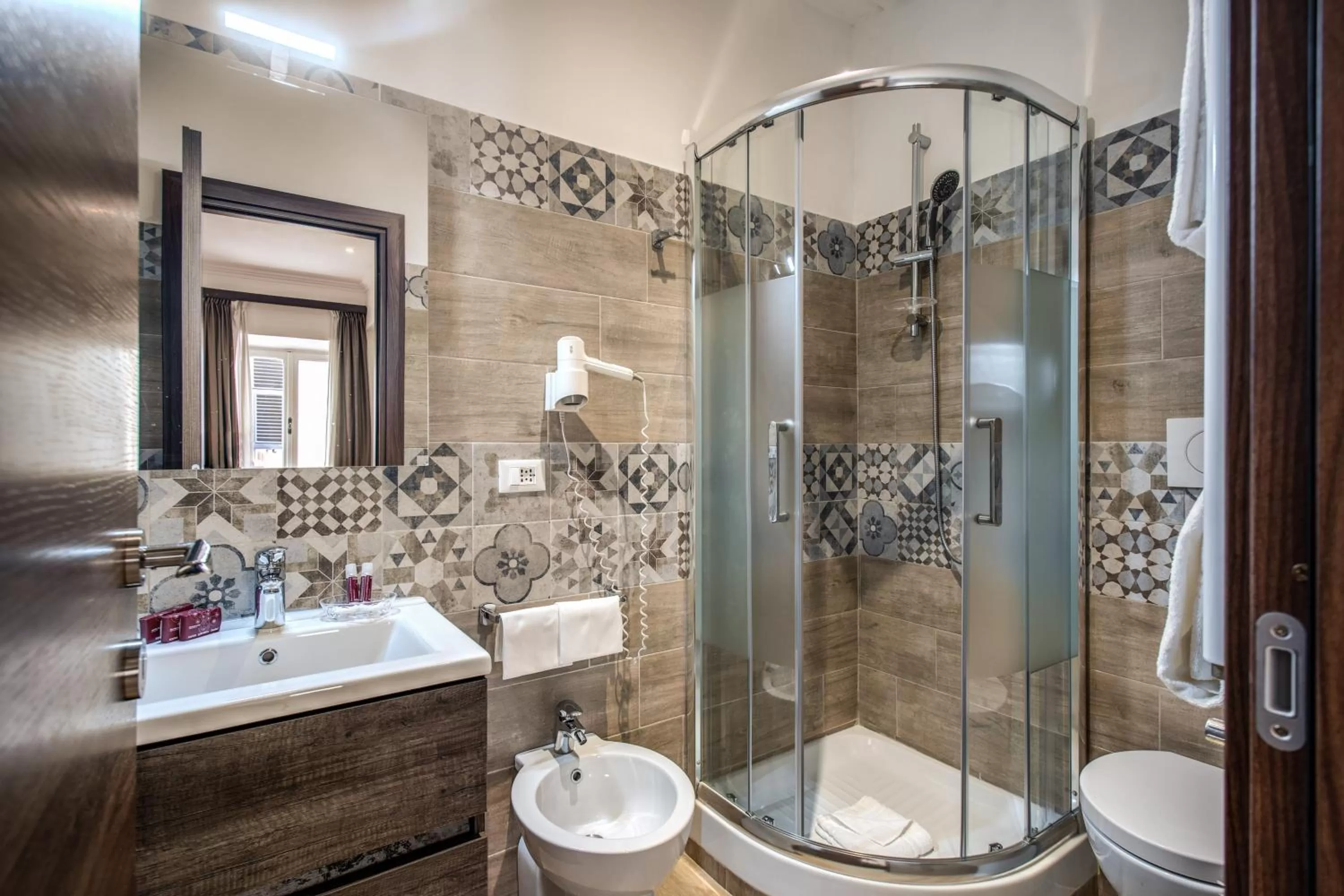 Bathroom in Rome Garden Hotel