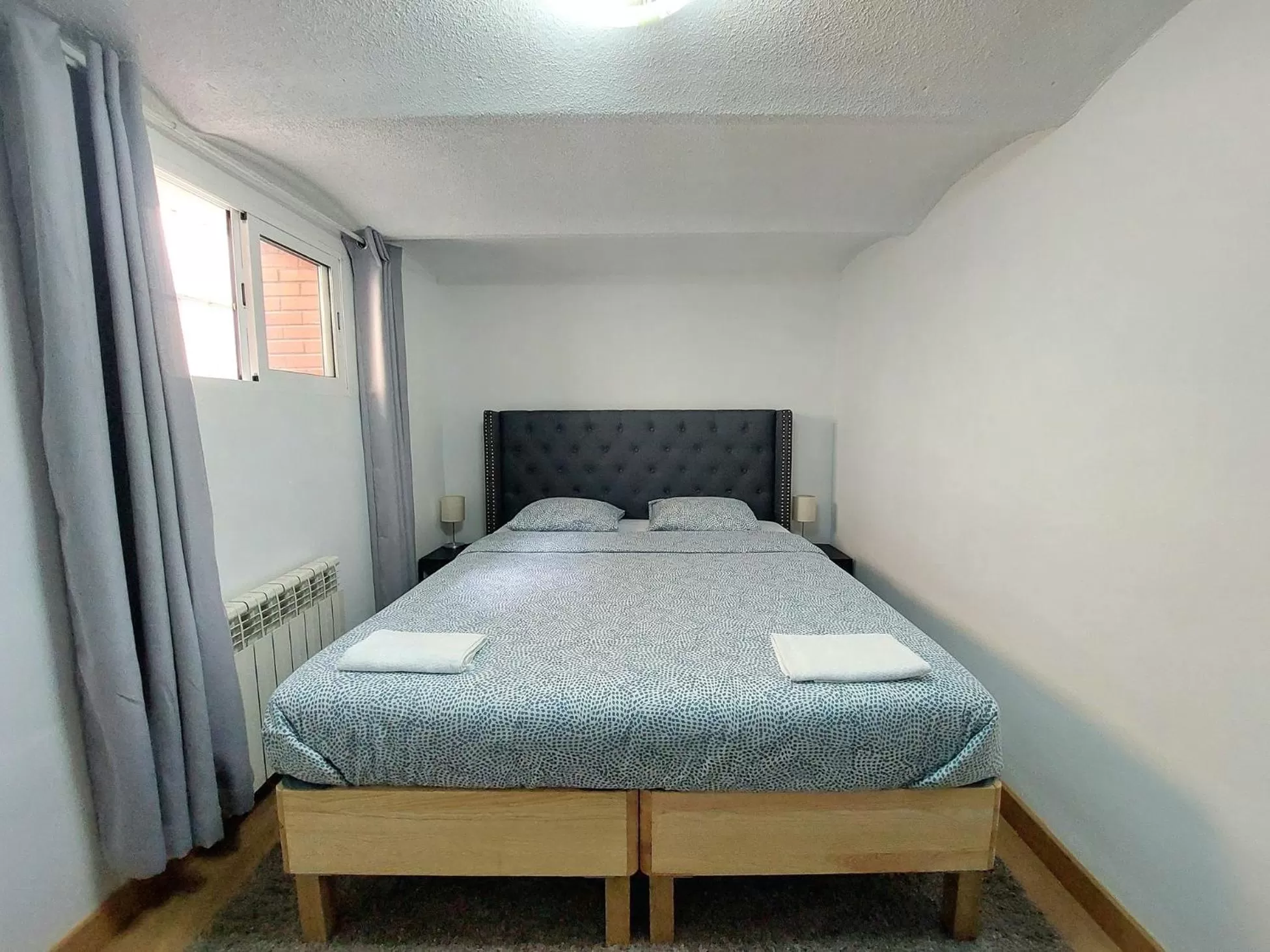 Bed in N1 Casa de Madrid - greenpeace line