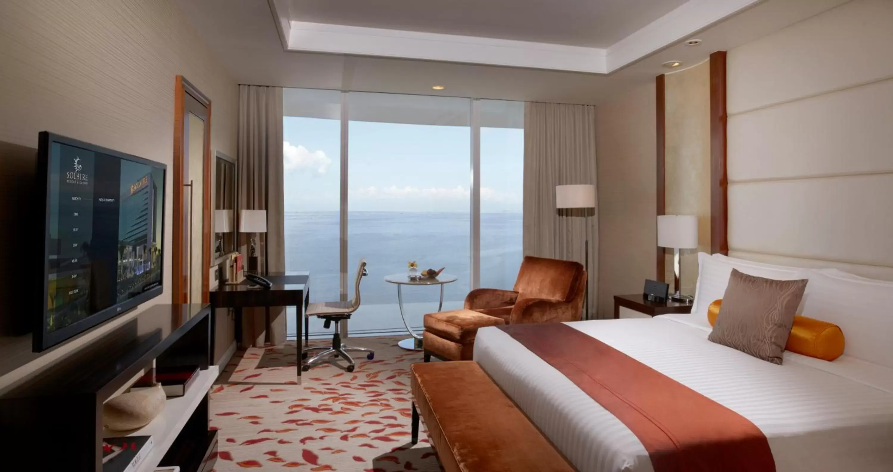 Deluxe Bay View in Solaire Resort Entertainment City