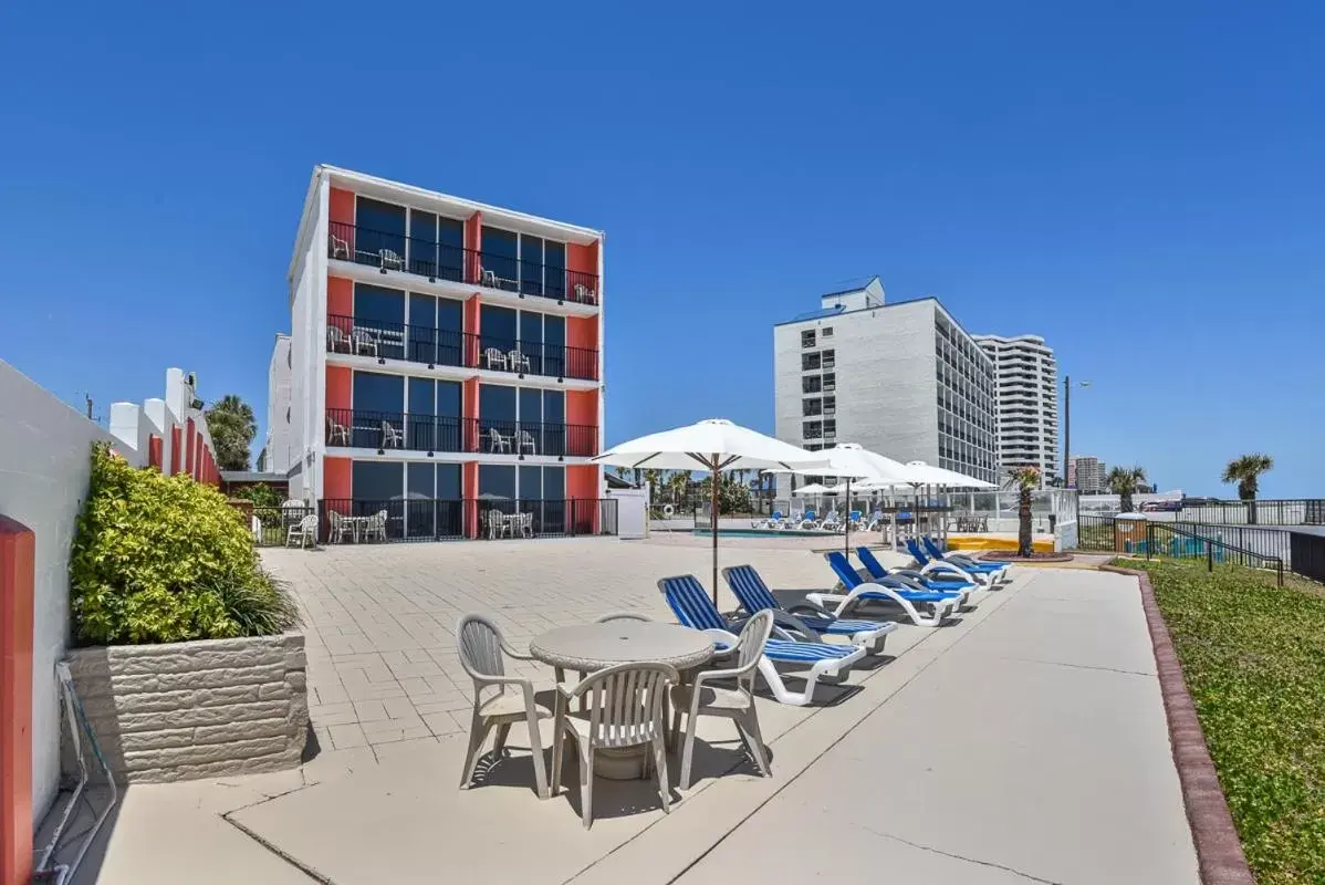 Property Building in Cove Motel Oceanfront