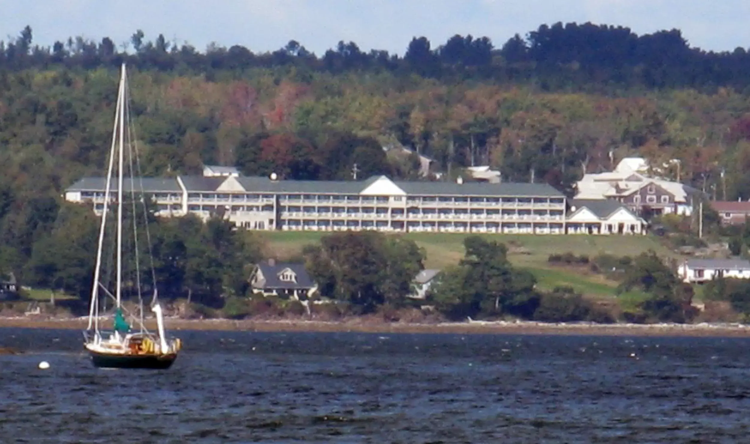 Property building in Fireside Inn, Ocean's Edge