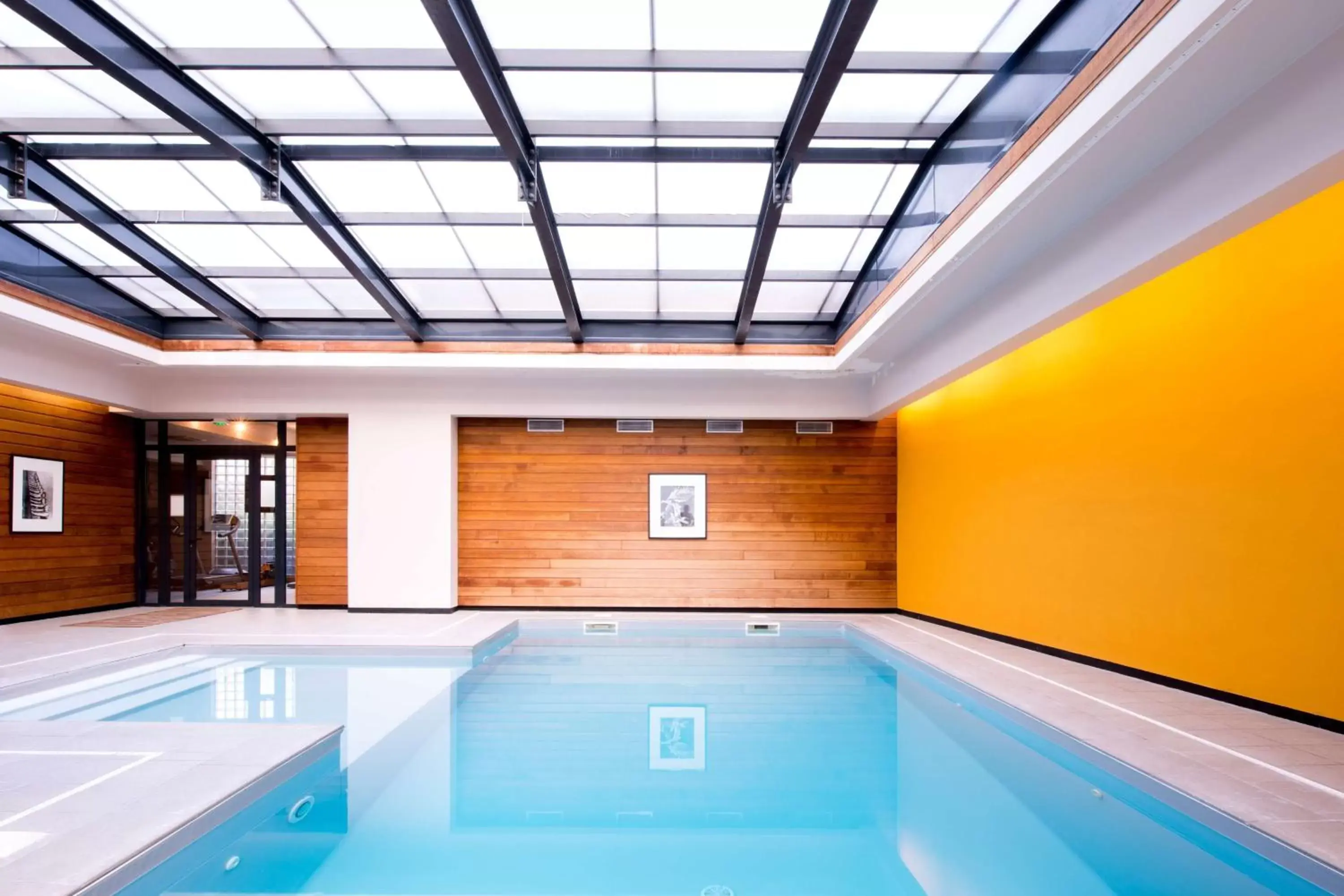 On site, Swimming Pool in Best Western Premier Hotel de la Paix