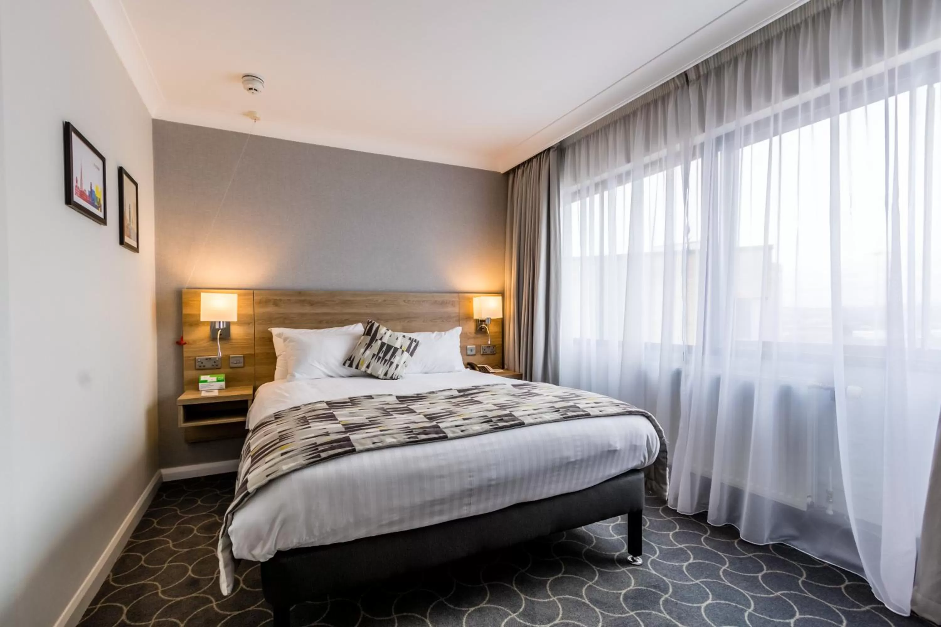 Photo of the whole room, Bed in Holiday Inn Preston by IHG