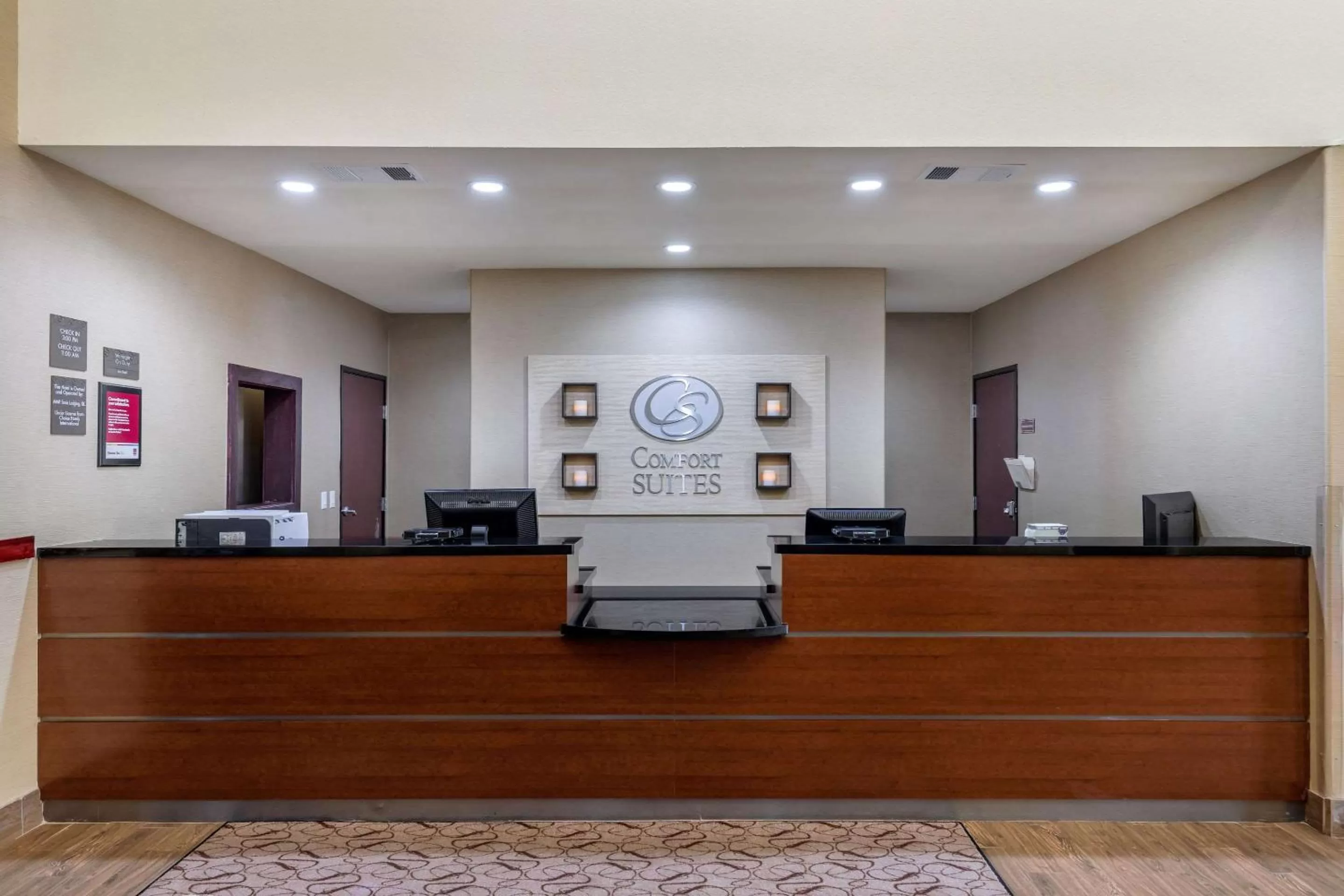 Lobby or reception in Comfort Suites Ennis