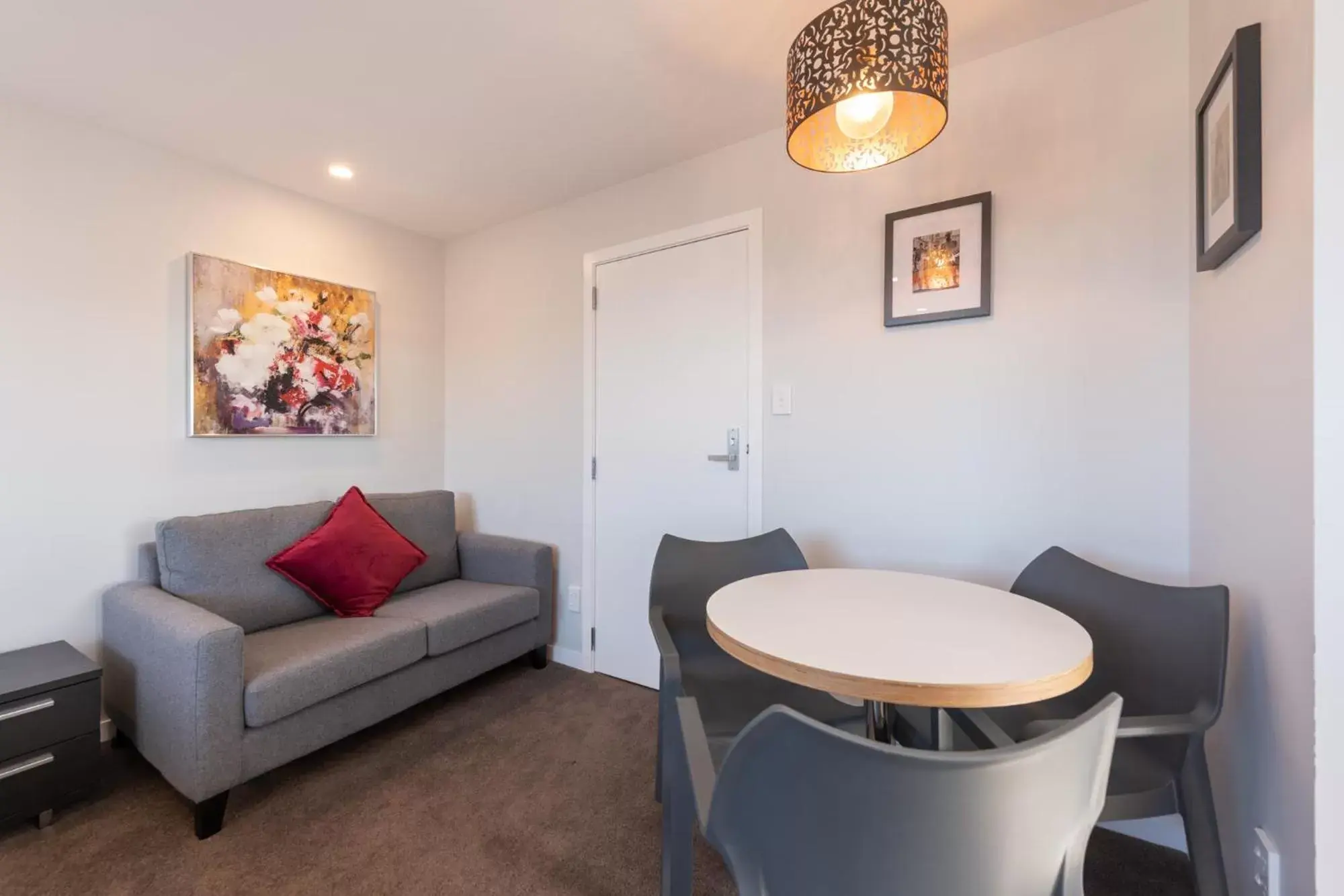 Dining area, Seating Area in Capital View Motor Inn