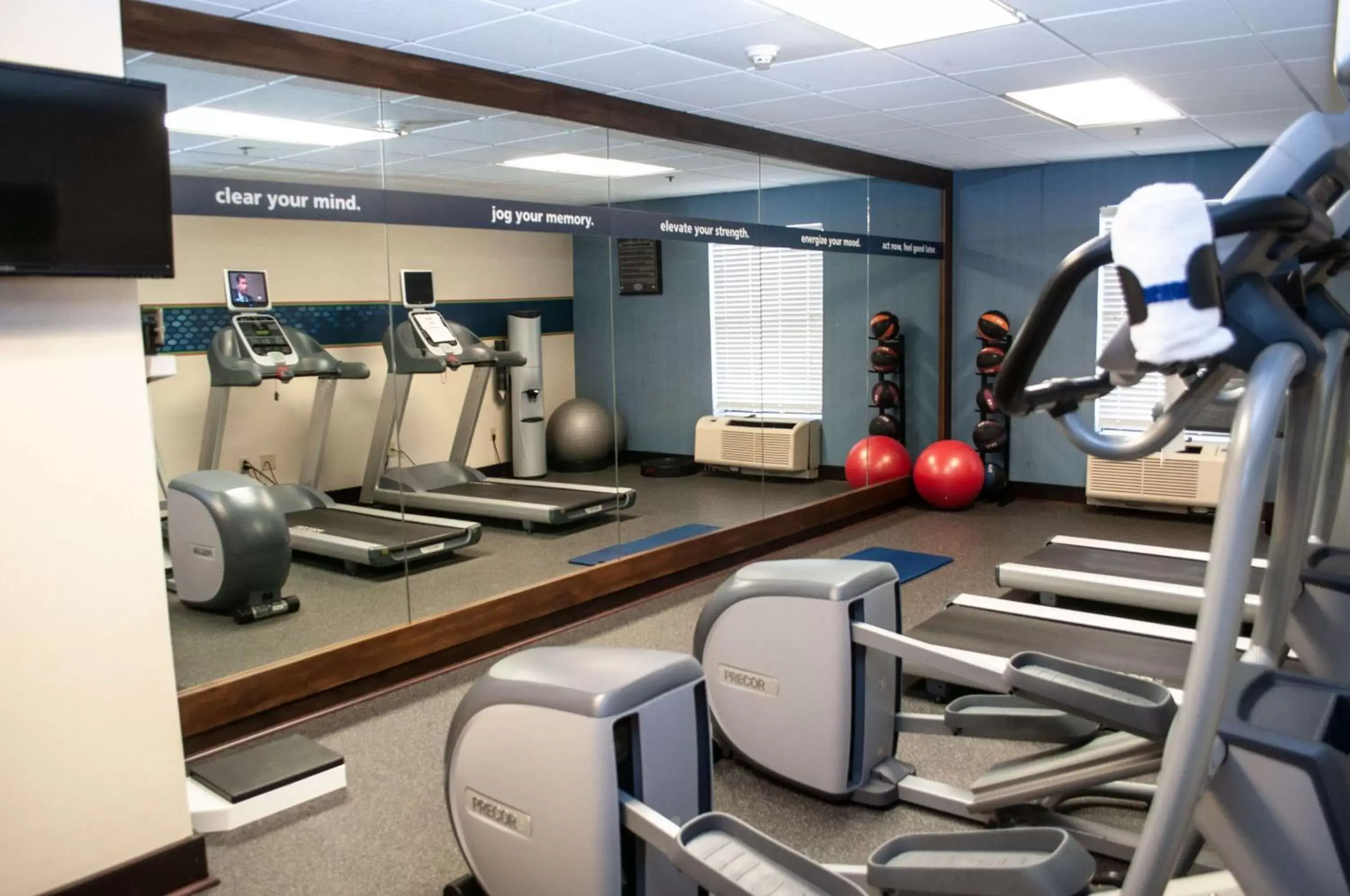 Fitness centre/facilities in Hampton Inn Terre Haute Fitness centre/facilities in Hampton Inn Terre Haute