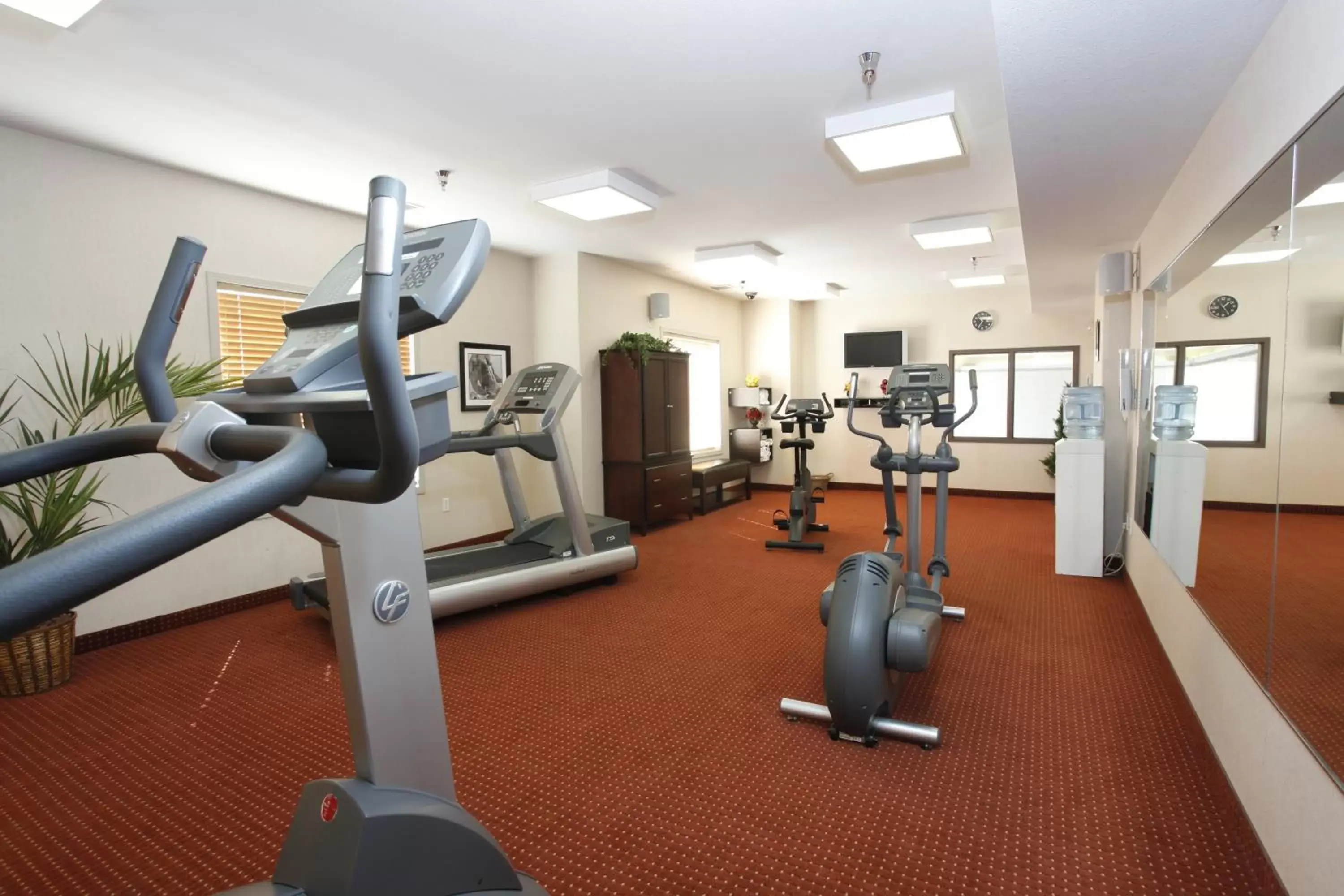 Day, Fitness Center/Facilities in Pomeroy Inn and Suites Chetwynd