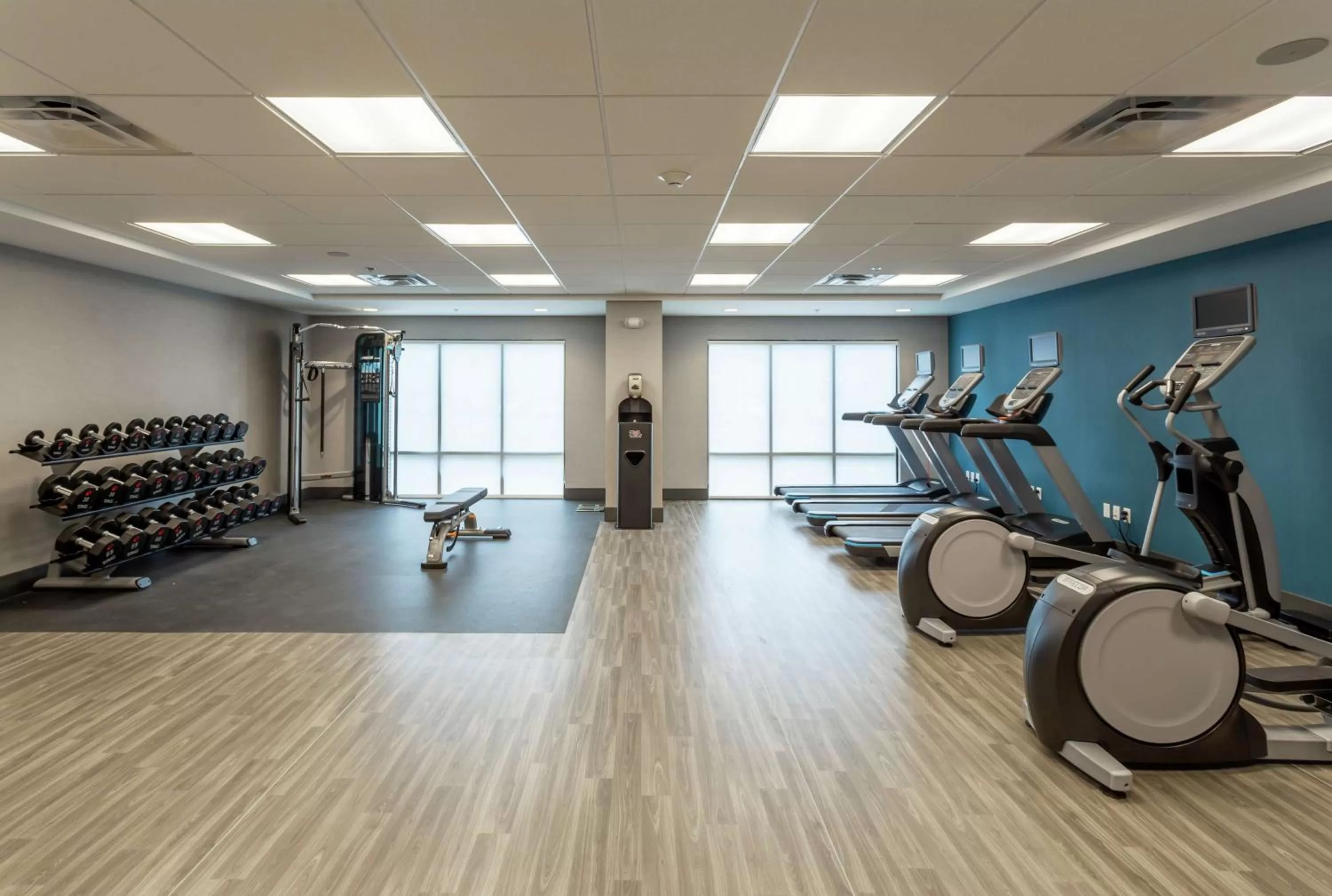Fitness centre/facilities in Hampton Inn Madison, OH