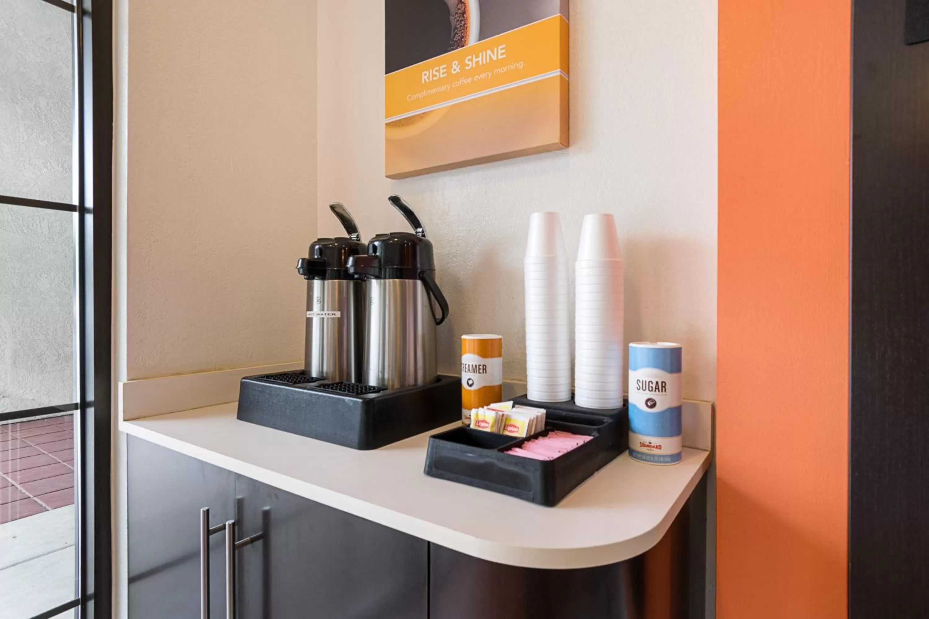 Coffee/tea facilities in Motel 6-Carpinteria, CA - Santa Barbara - South