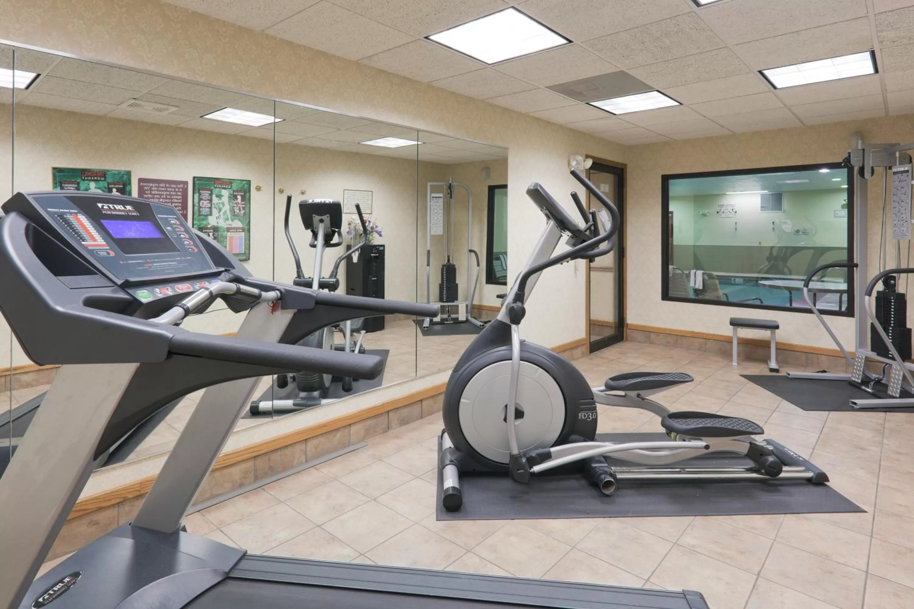 Fitness centre/facilities in Baymont by Wyndham Portage
