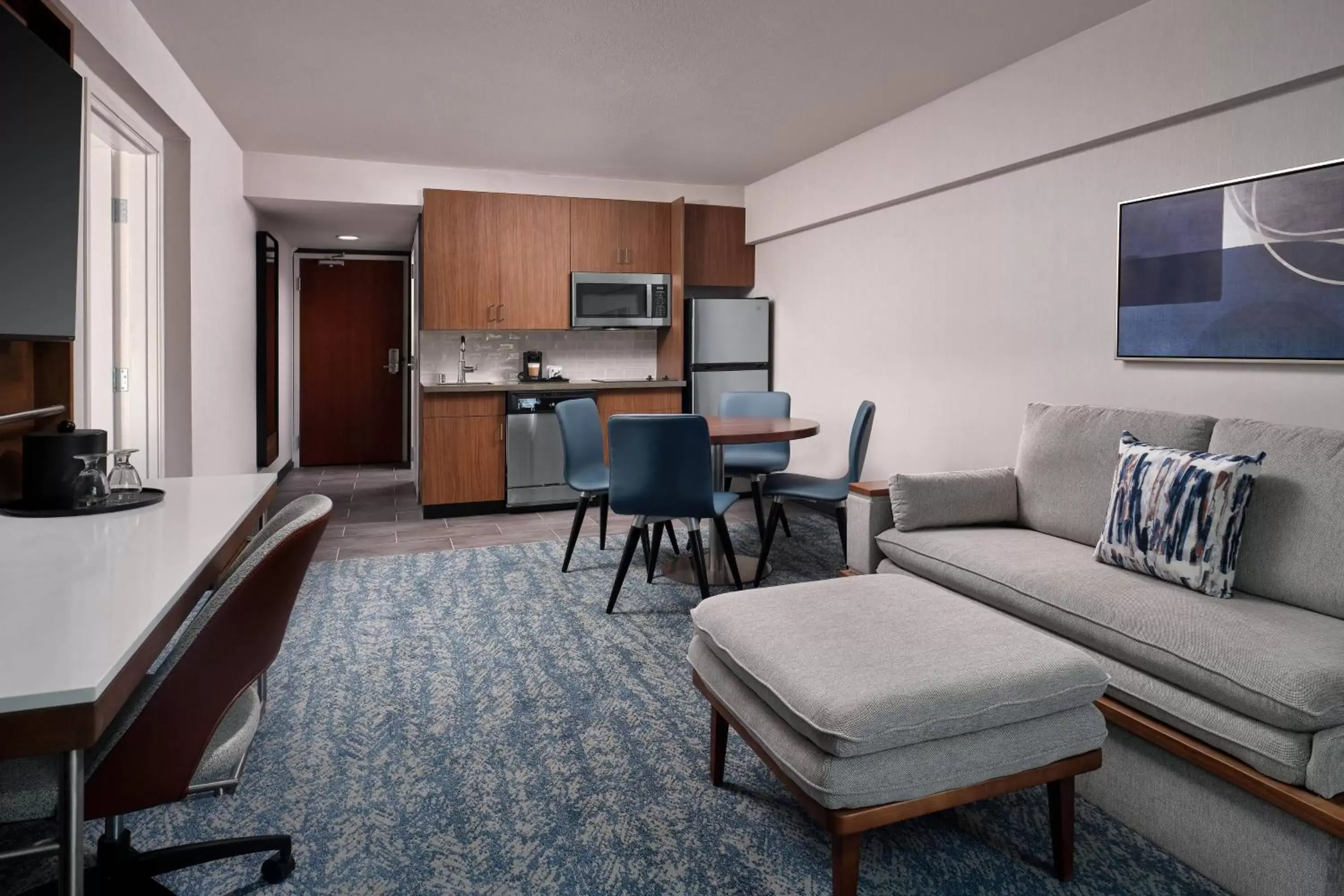 Living room, Seating Area in Courtyard by Marriott San Diego Mission Valley/Hotel Circle