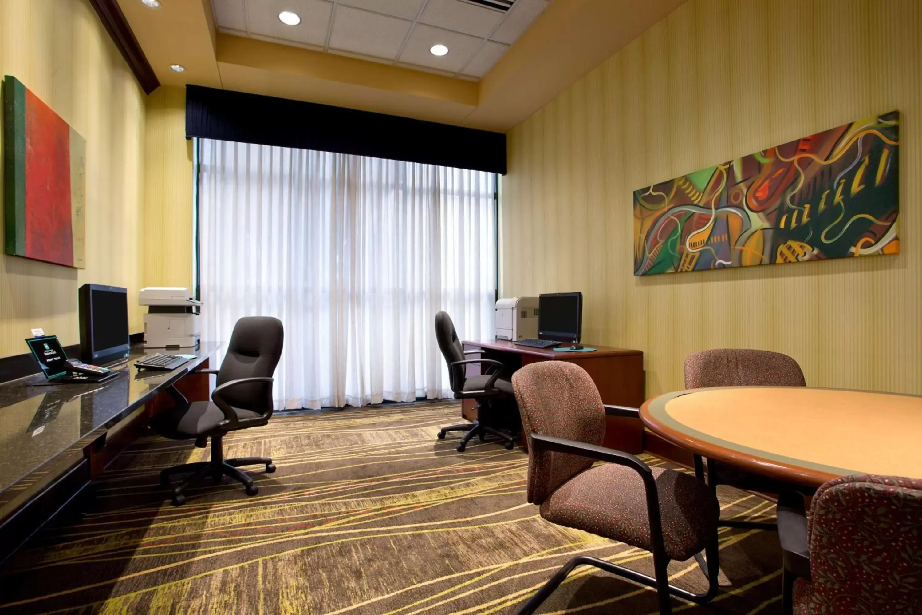 Business facilities in Embassy Suites Lincoln