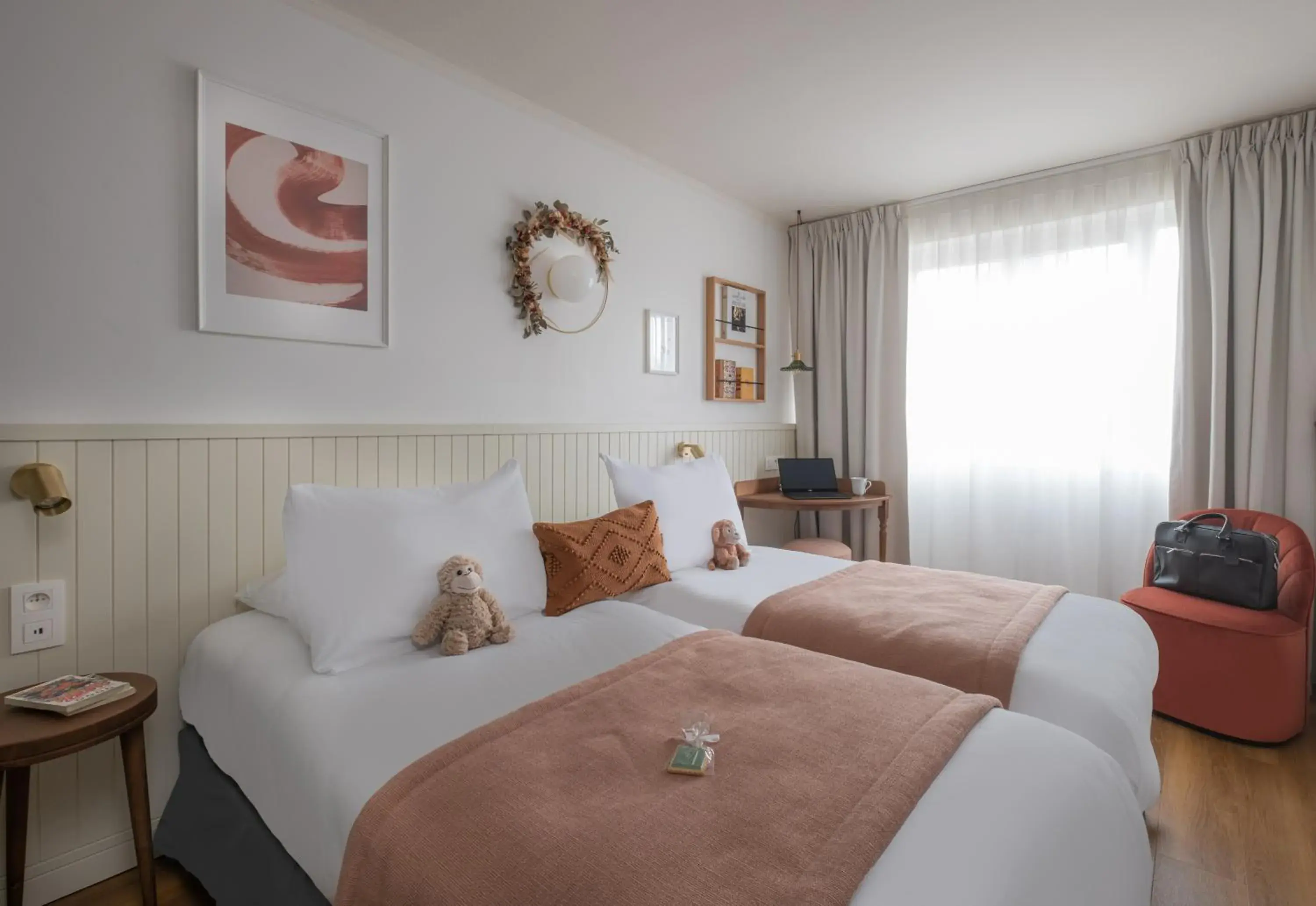 Bedroom, Bed in Hôtel Maison Lacassagne Lyon