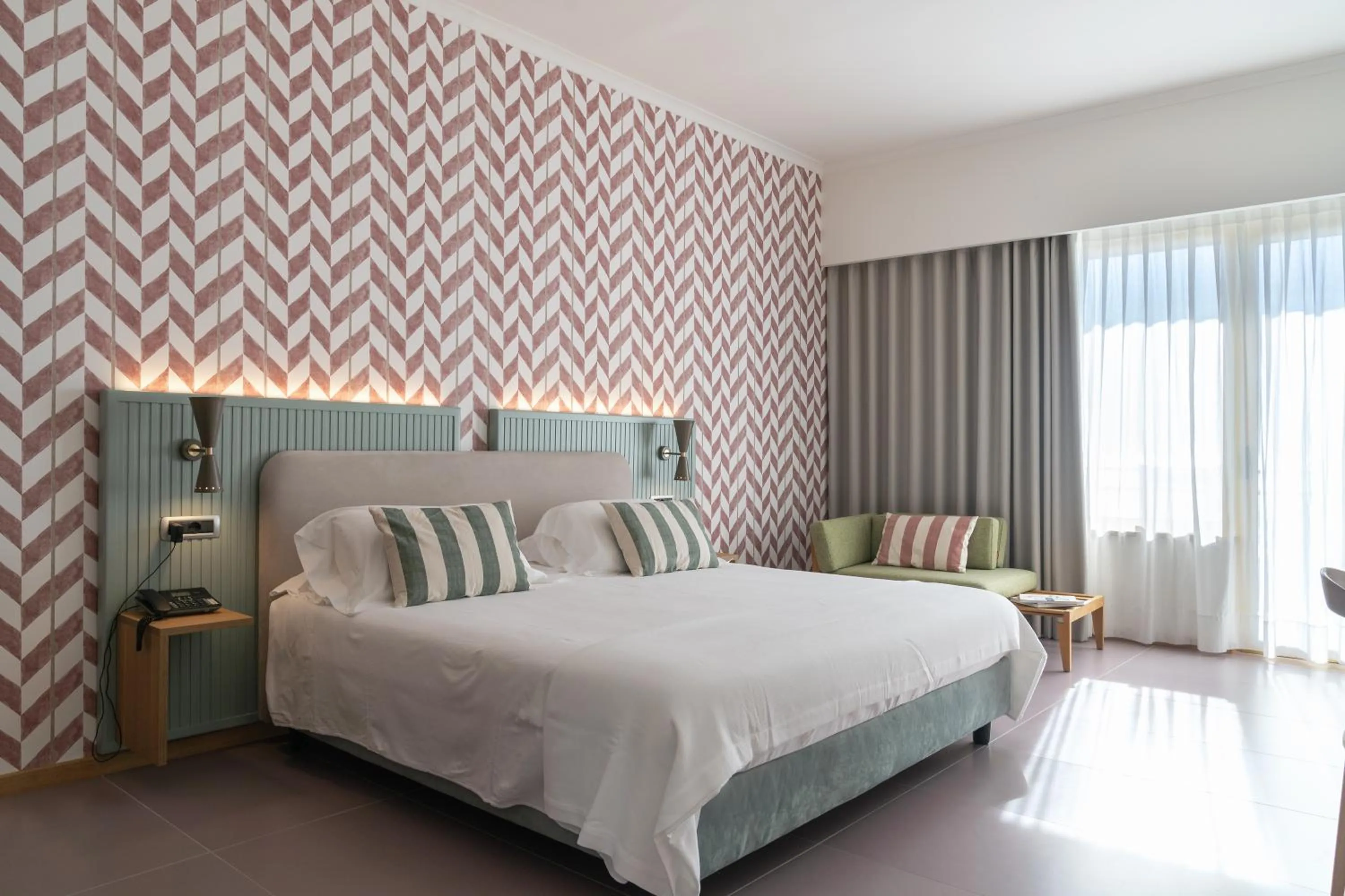 Bed in Reginna Palace Hotel