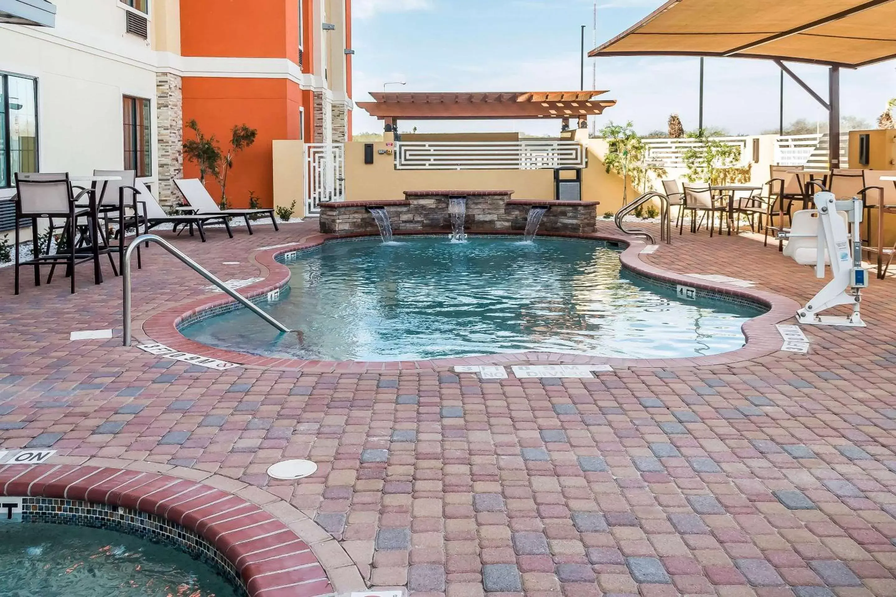 Activities, Swimming Pool in MainStay Suites Edinburg