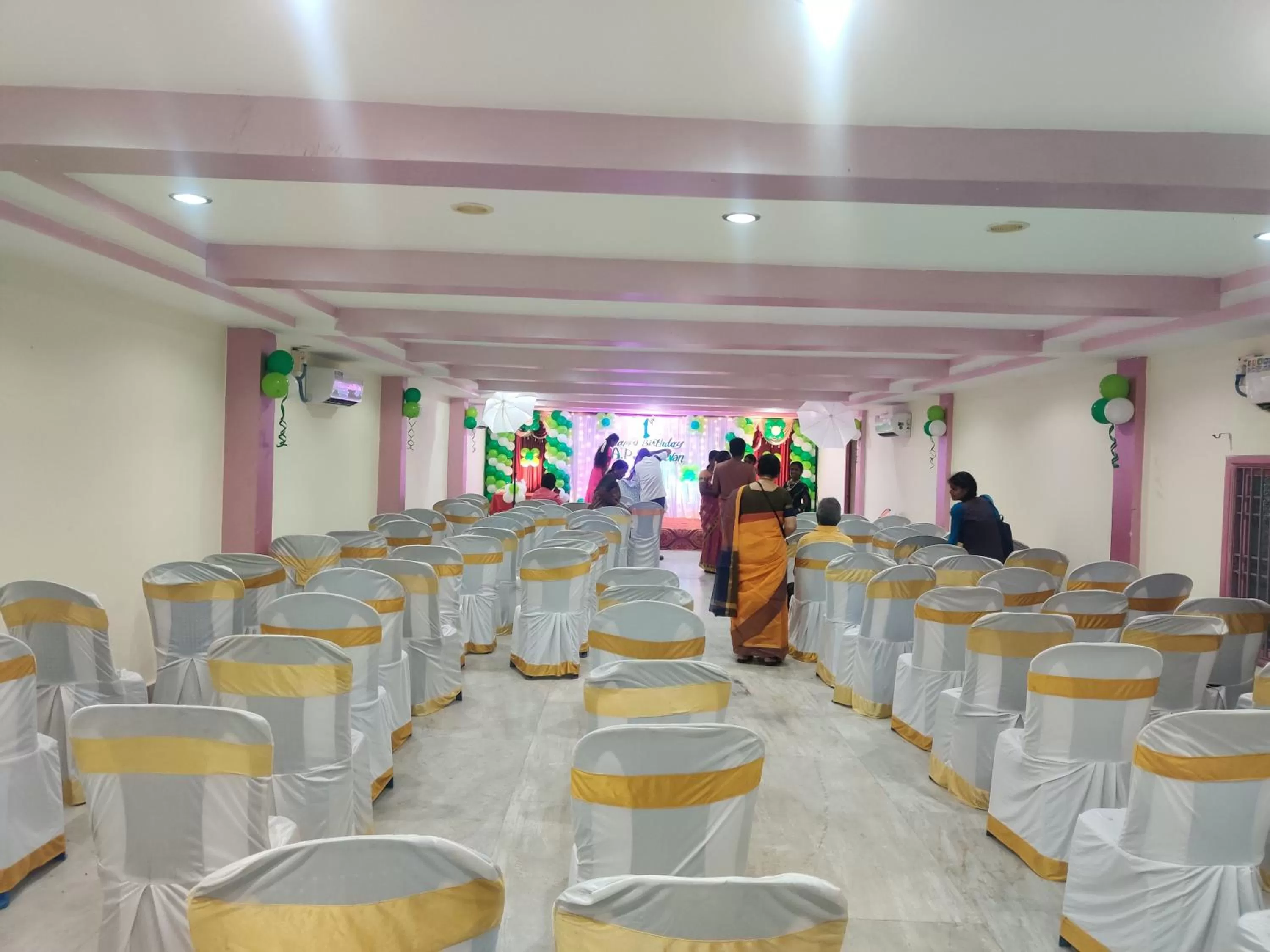 Business facilities in The Dolphin Park Hotel, Virugambakkam