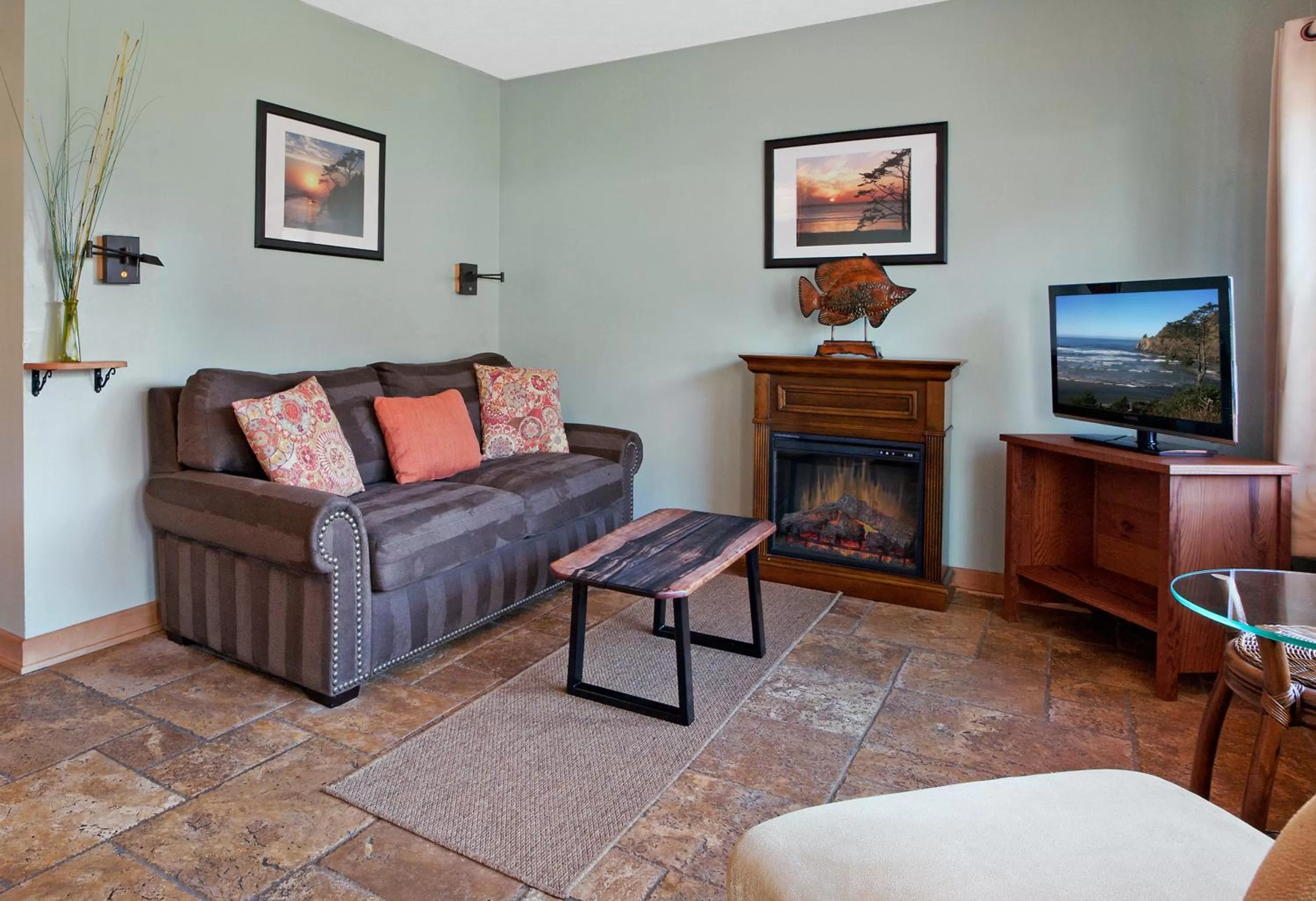 Seating Area in Agate Beach Motel