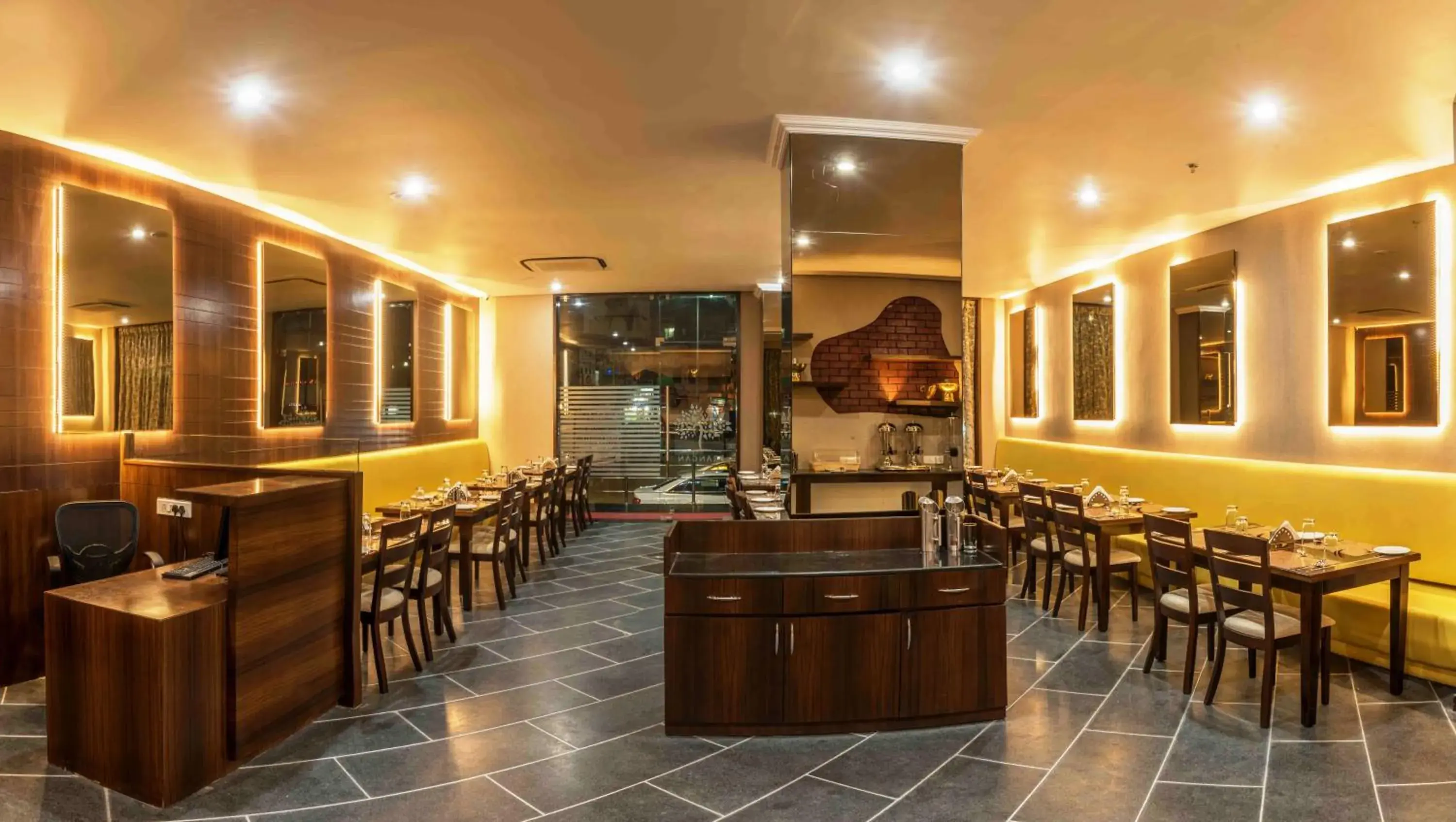 Restaurant/places to eat in Mango Hotels Prangan Restaurant/places to eat in Mango Hotels Prangan