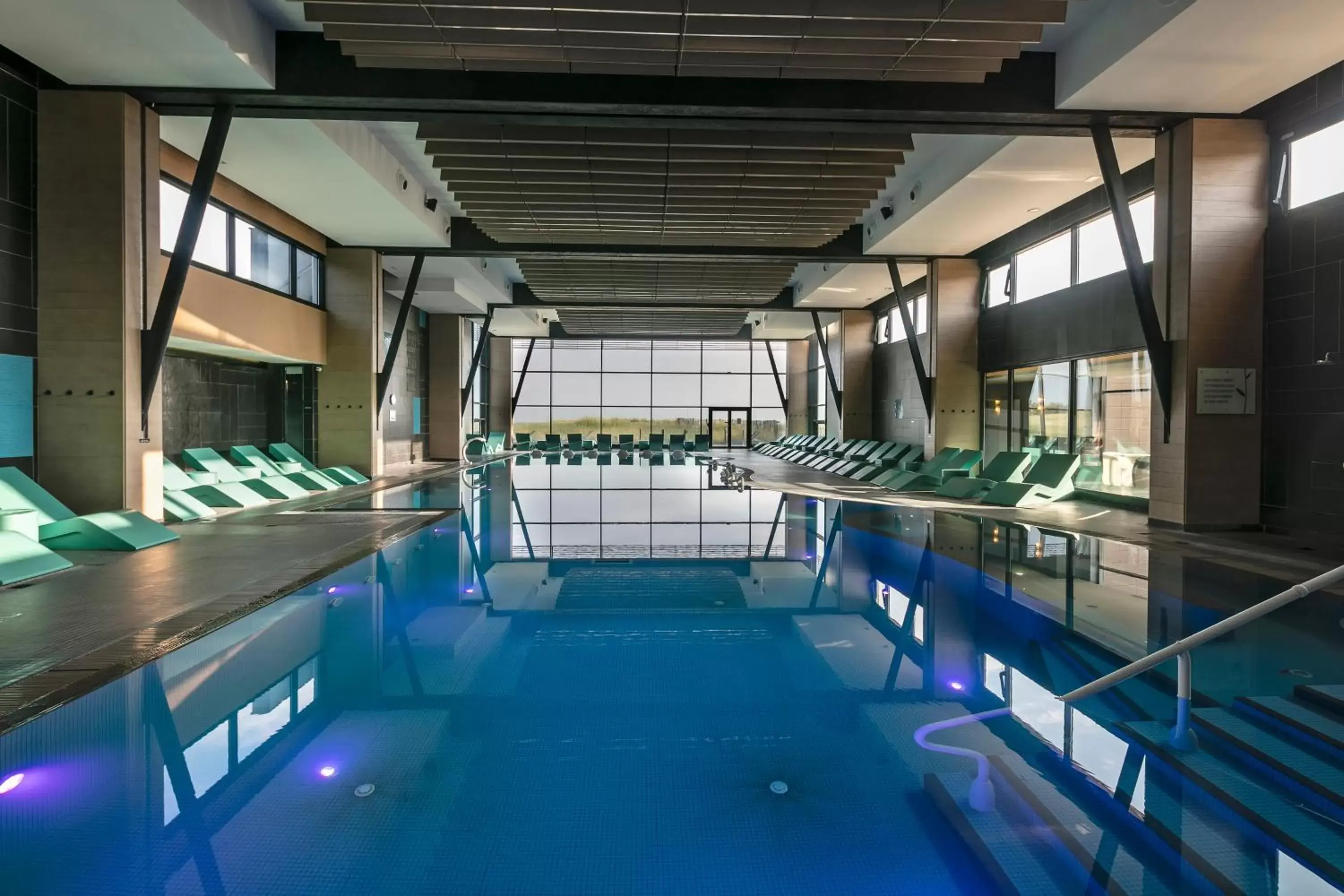Swimming Pool in Thalazur Cabourg - Hôtel & Spa