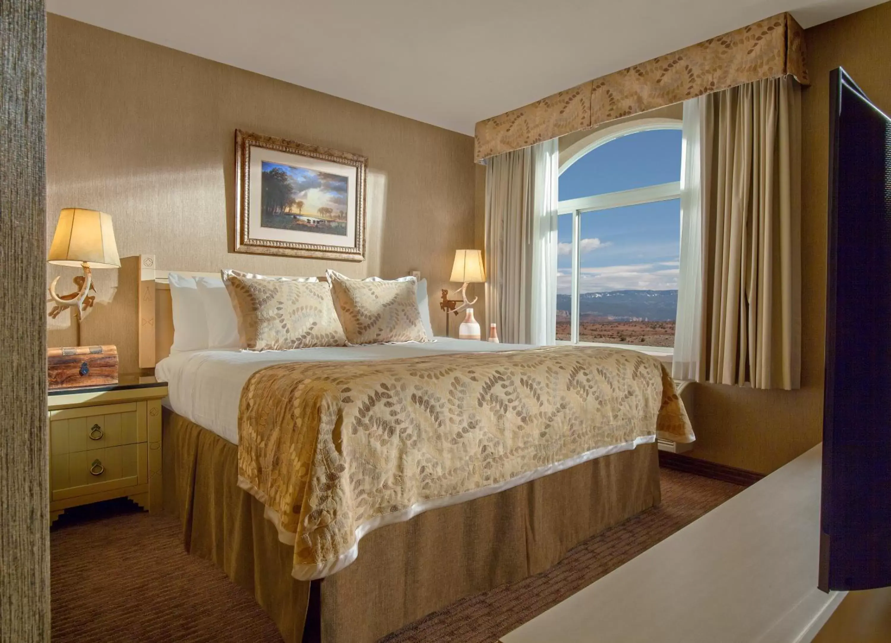 Photo of the whole room, Bed in Capitol Reef Resort