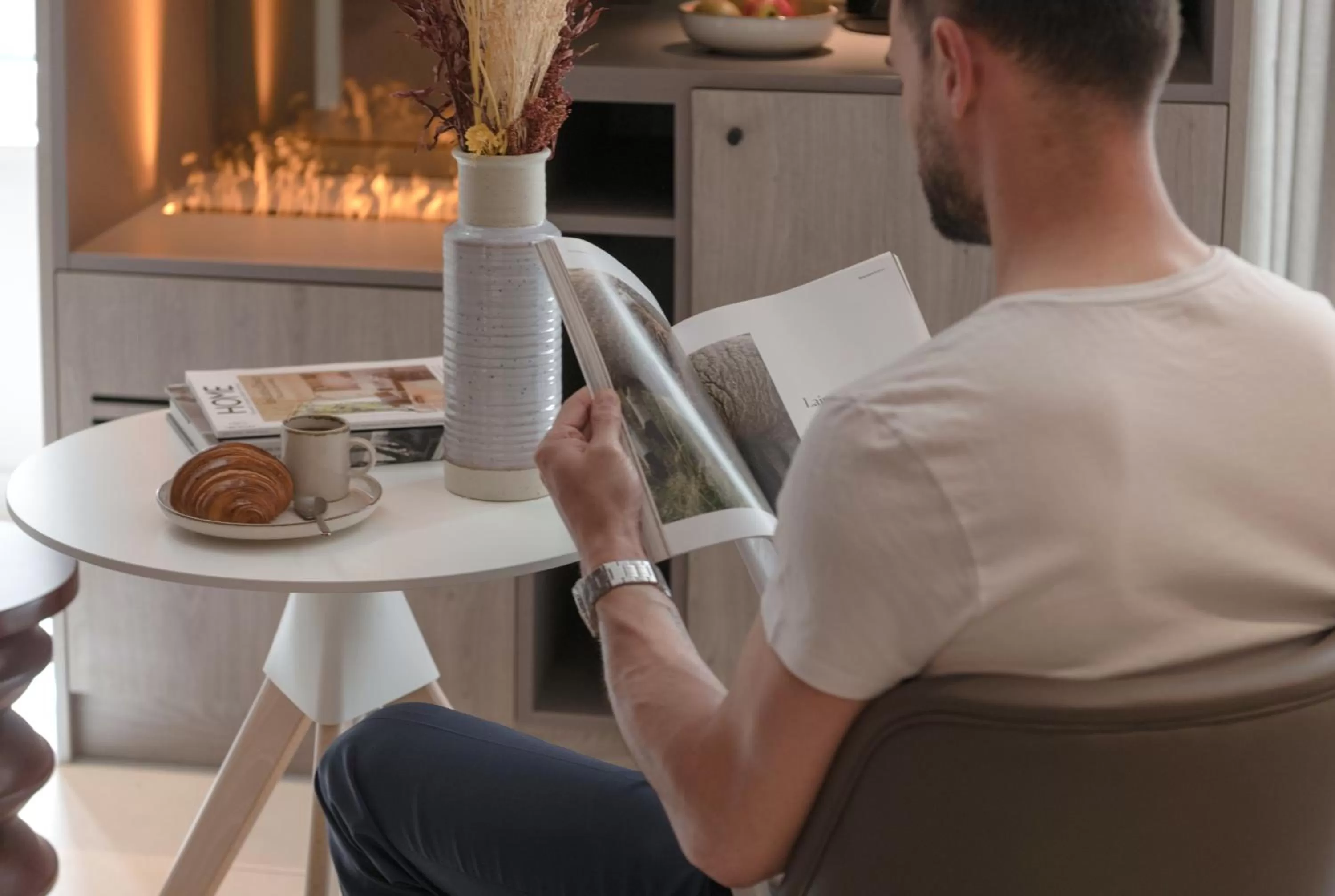 People in MiHotel Sala