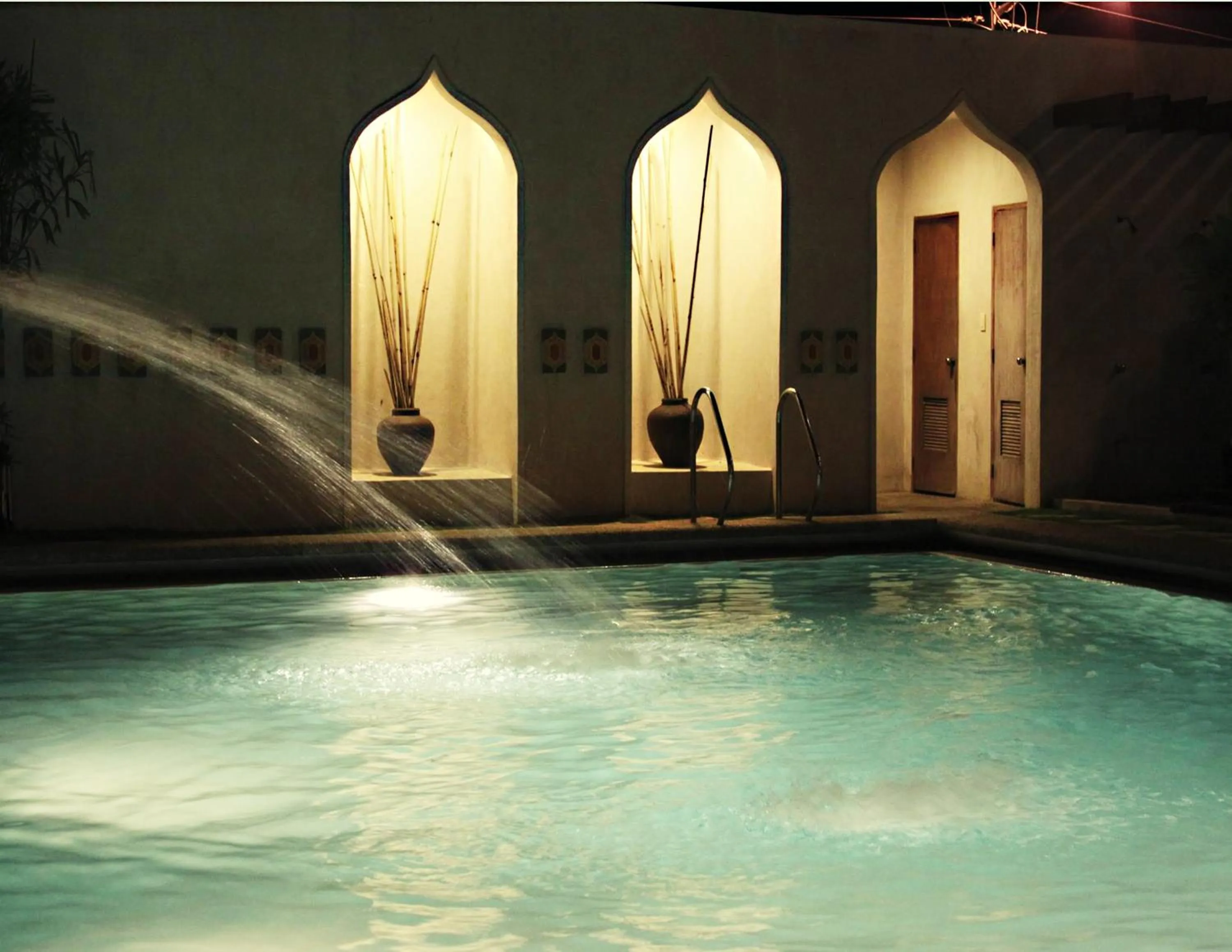 Swimming pool in Java Hotel