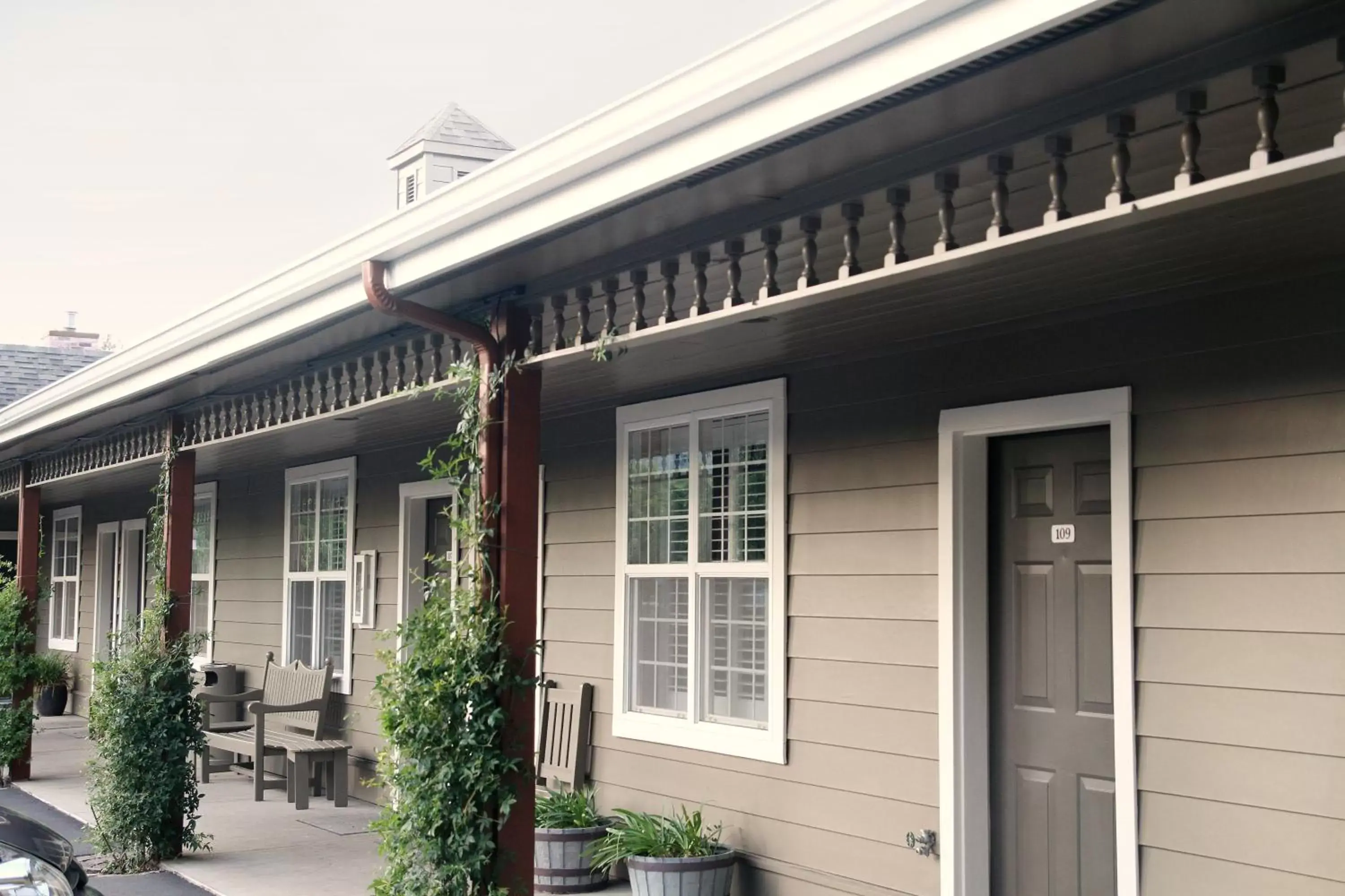 Property building in Wine Country Inn Property building in Wine Country Inn