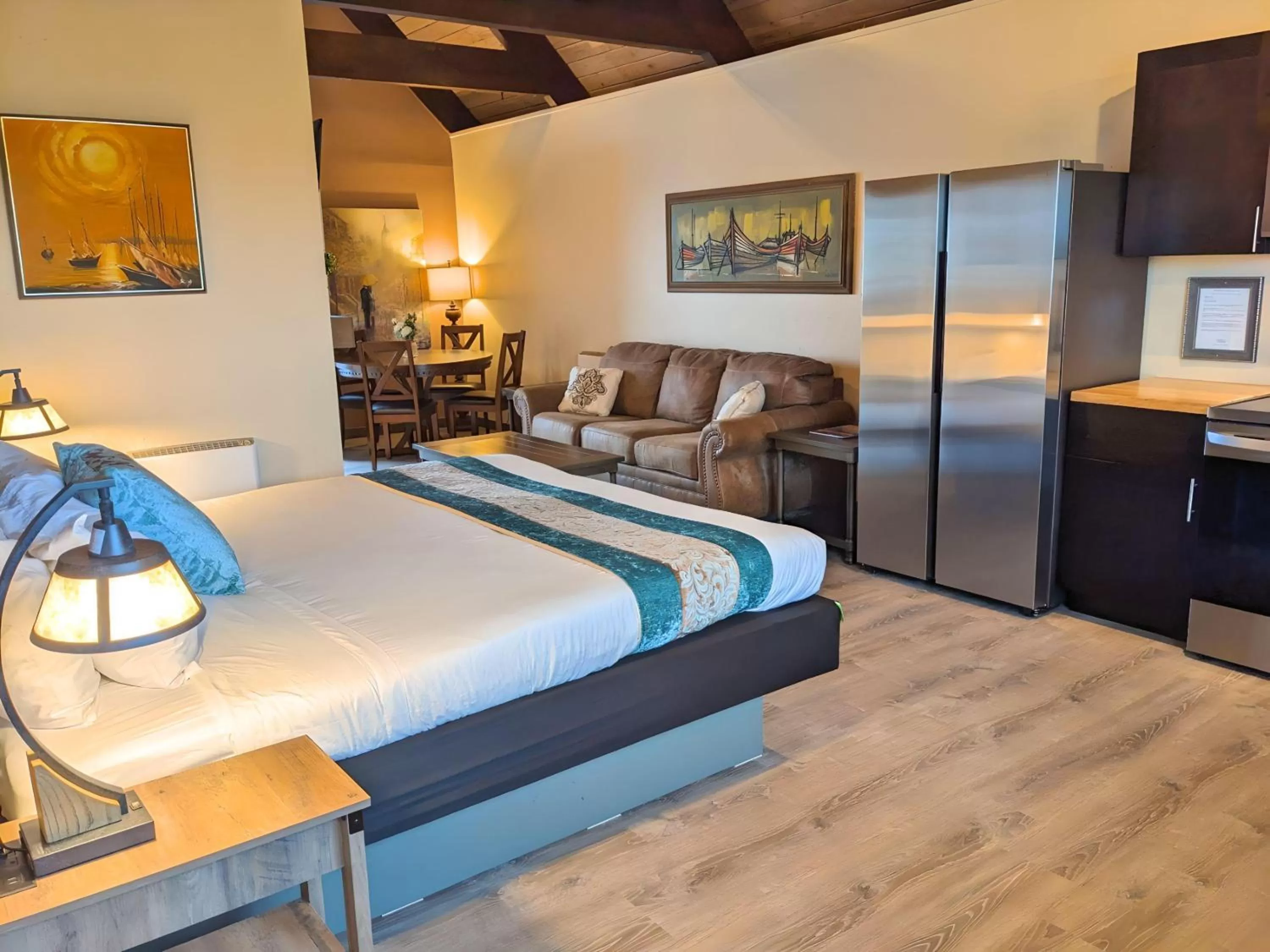 Bed in Wanderlust Inn