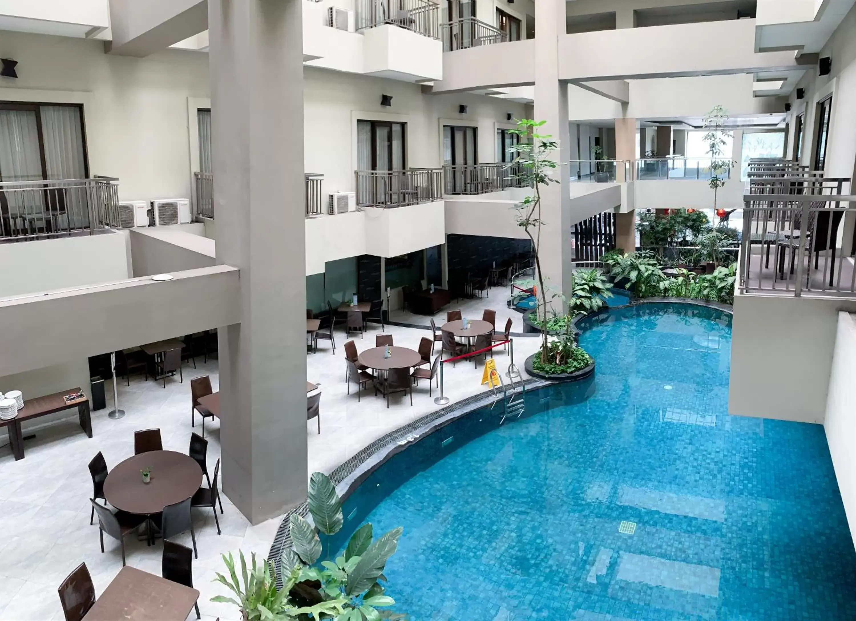 Swimming pool in Savana Hotel & Convention Malang Swimming pool in Savana Hotel & Convention Malang