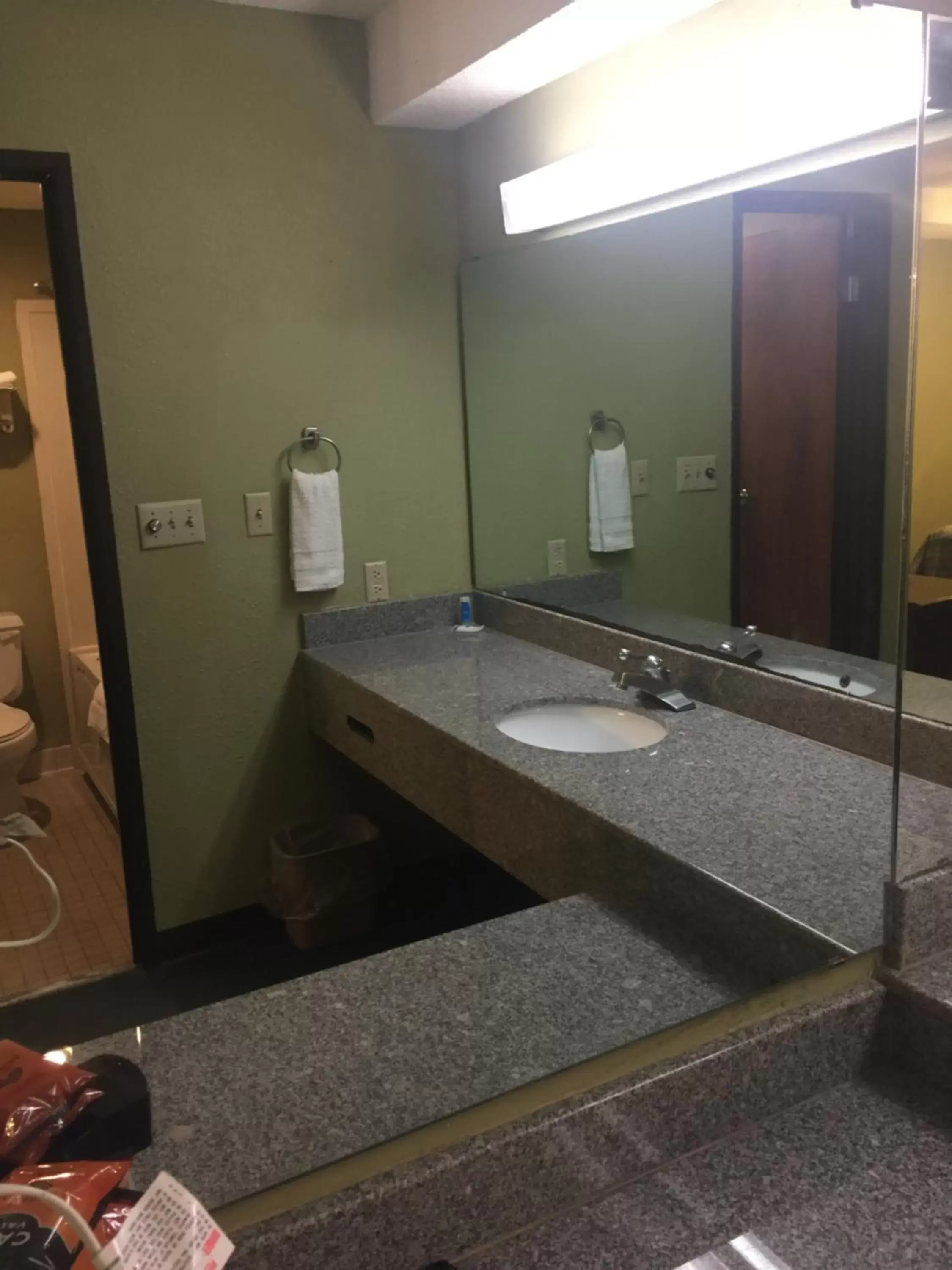 King Suite - Non-Smoking in Rodeway Inn & Suites Smyrna - Nashville Area King Suite - Non-Smoking in Rodeway Inn & Suites Smyrna - Nashville Area