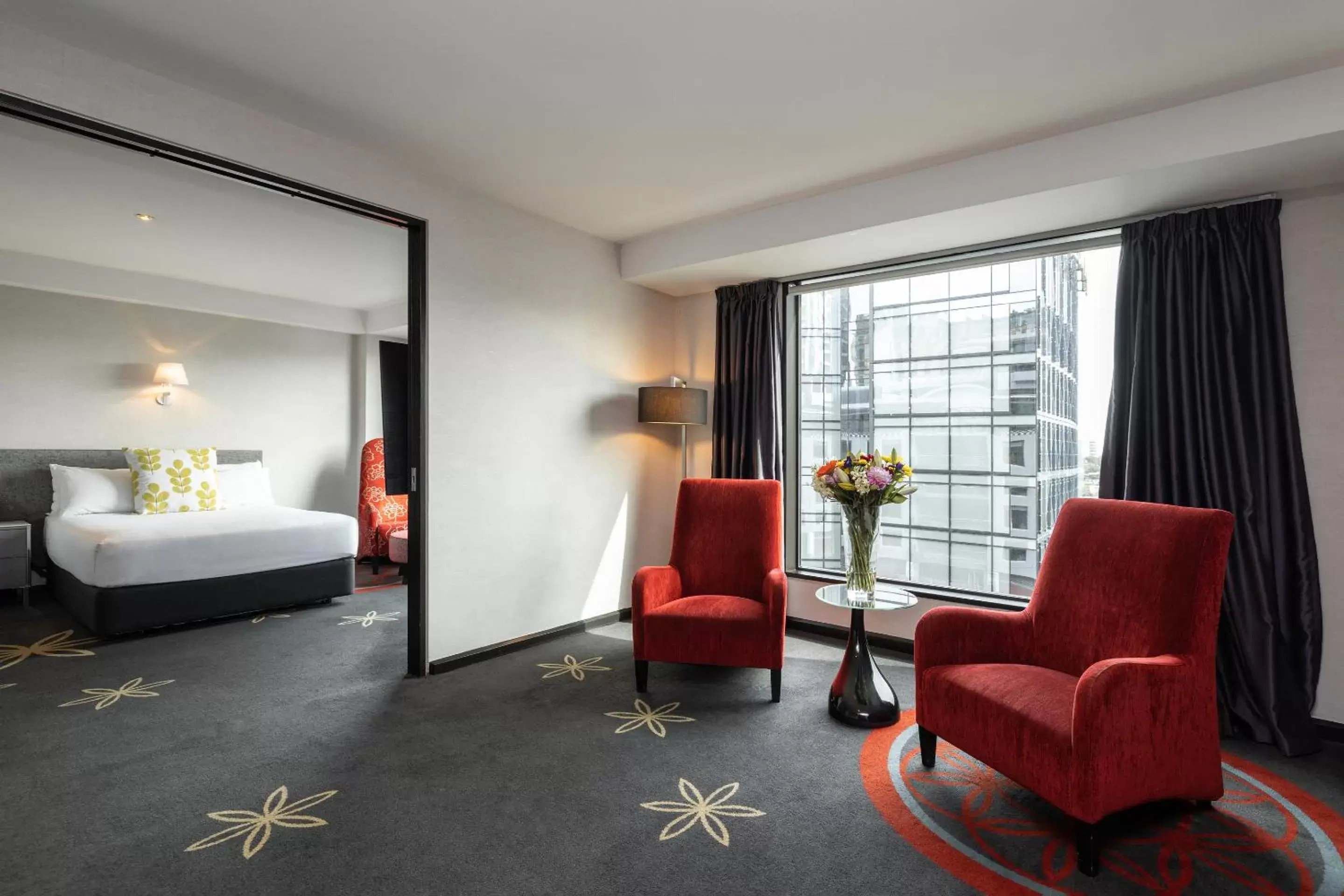 Living room, Seating Area in SkyCity Hotel Auckland