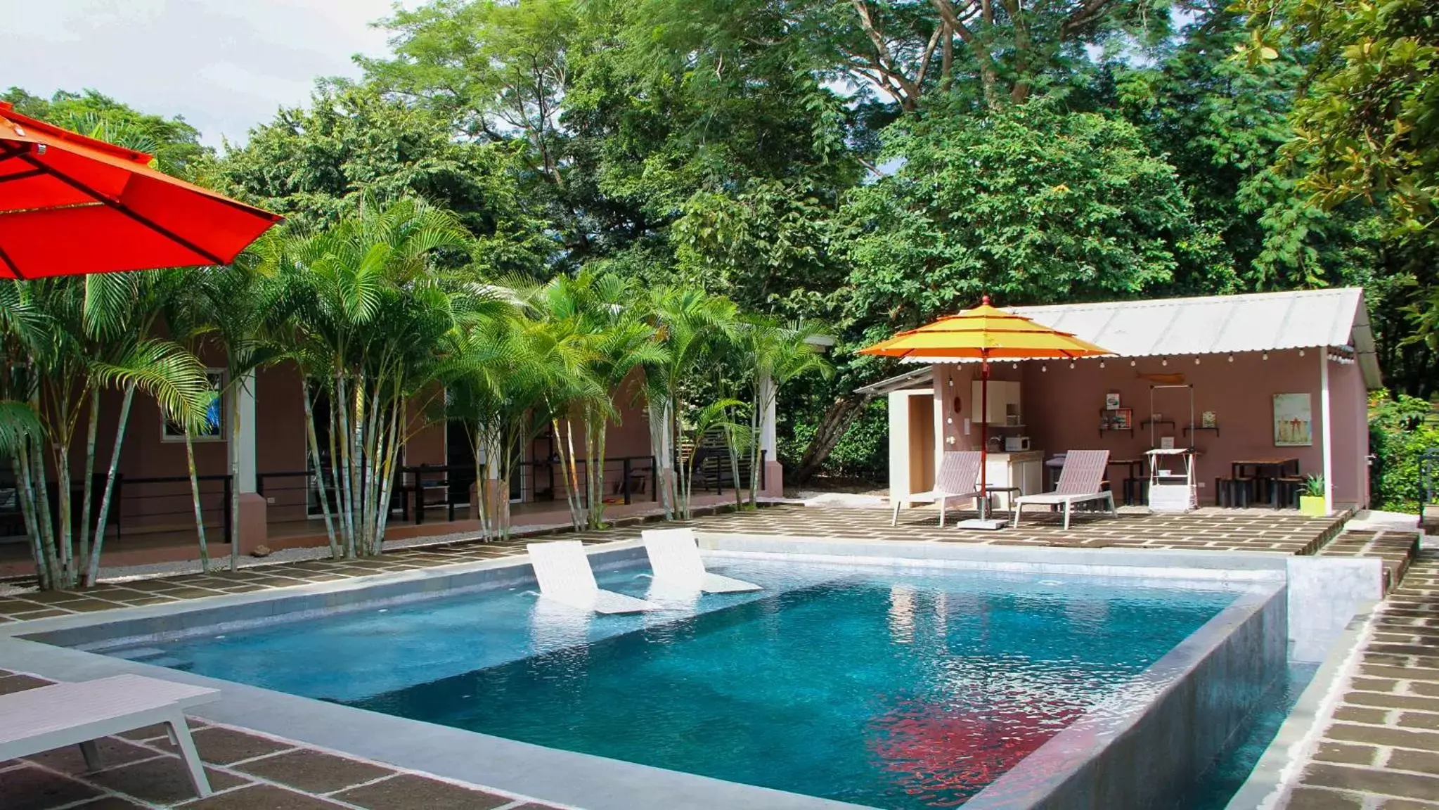 Pool view, Swimming Pool in Tee-K Lodge Tamarindo