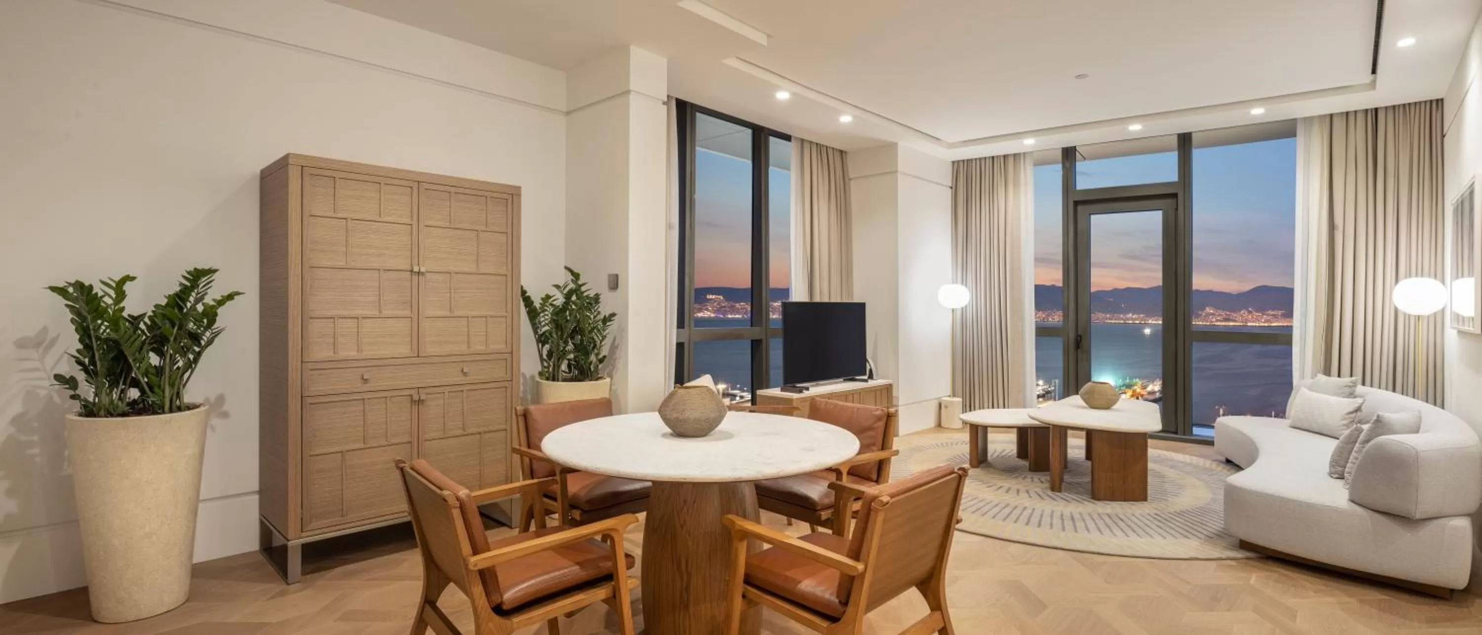 Living room in Hyatt Regency Izmir IstinyePark