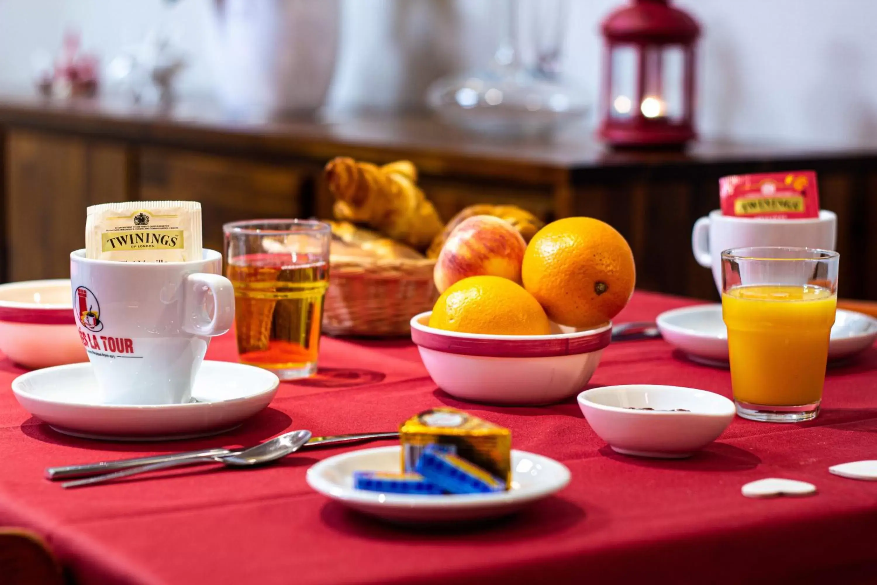 Breakfast in Hotel Aragon