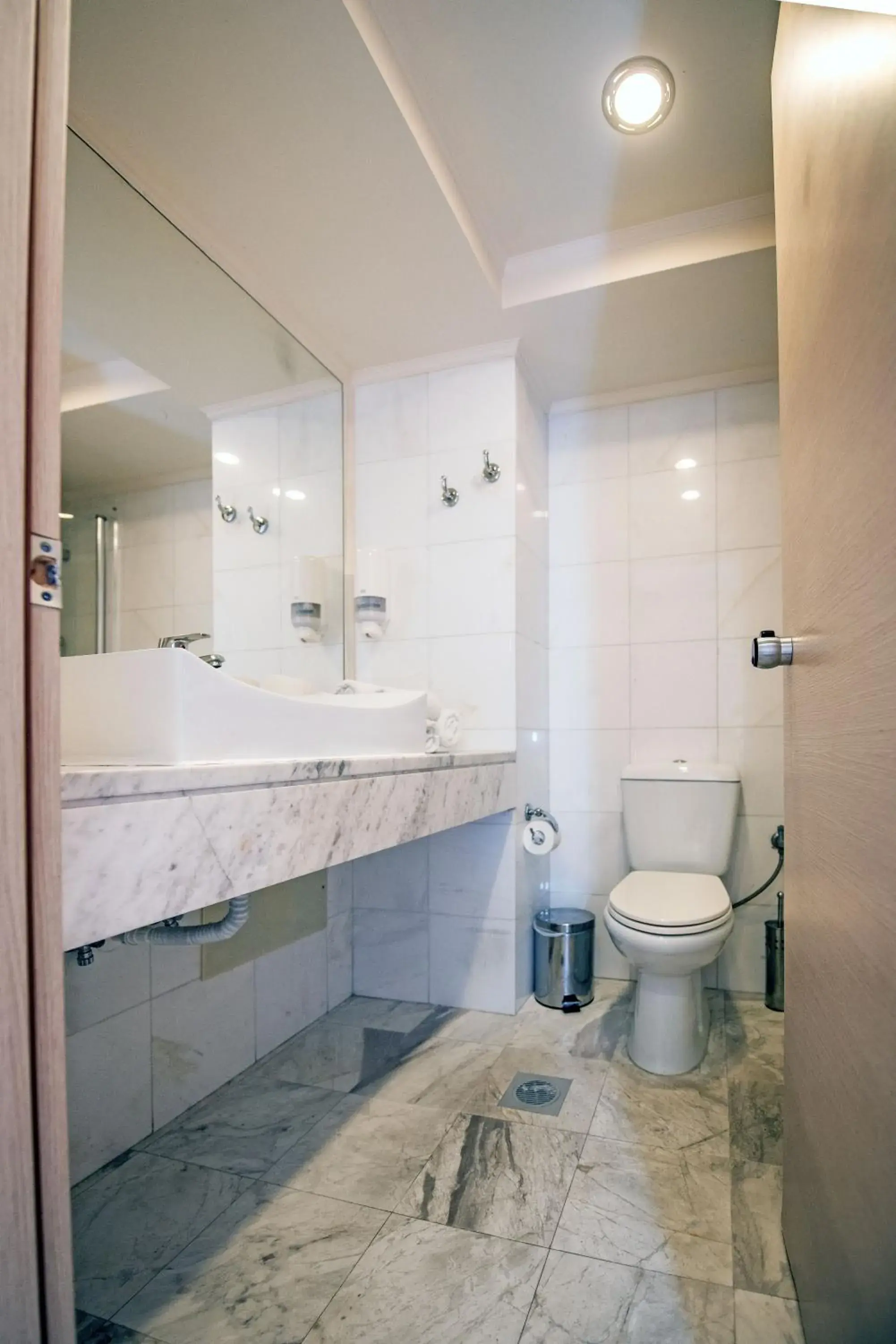 Bathroom in Kresten Palace Hotel