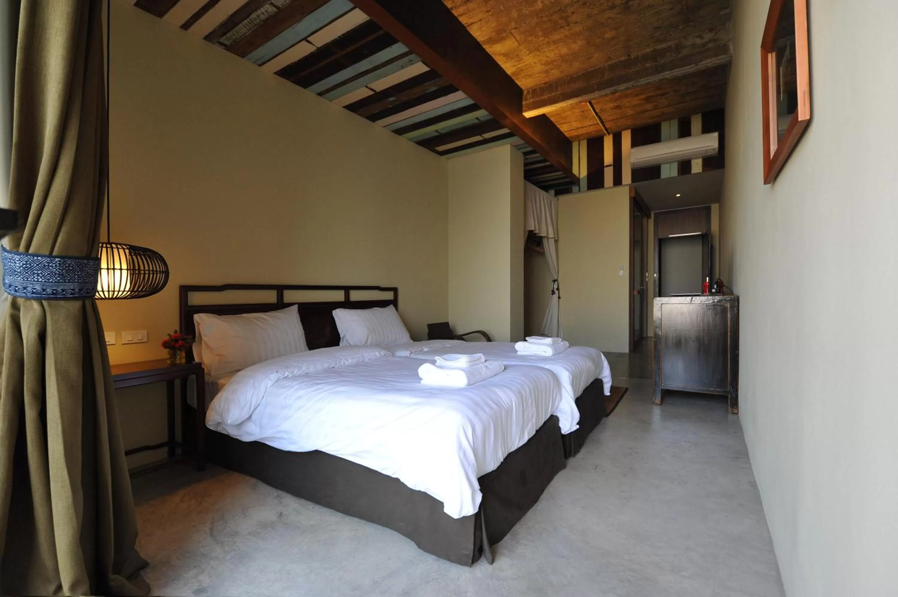 Bed in Villa Bangkok