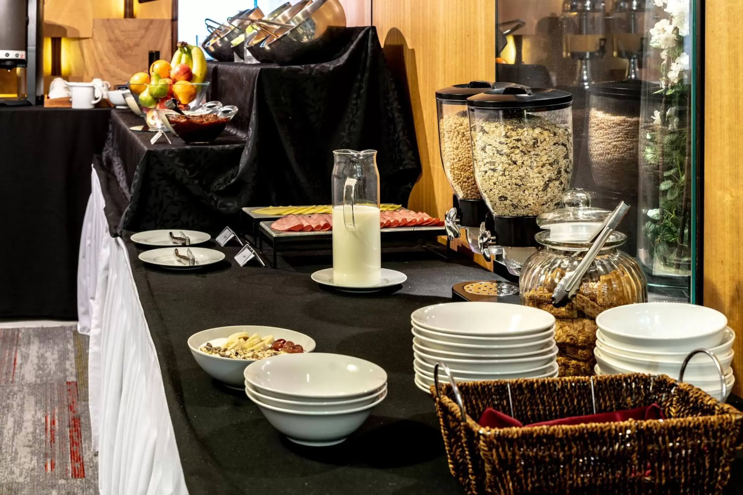 Buffet breakfast, Food in The Quadrant Hotel & Suites