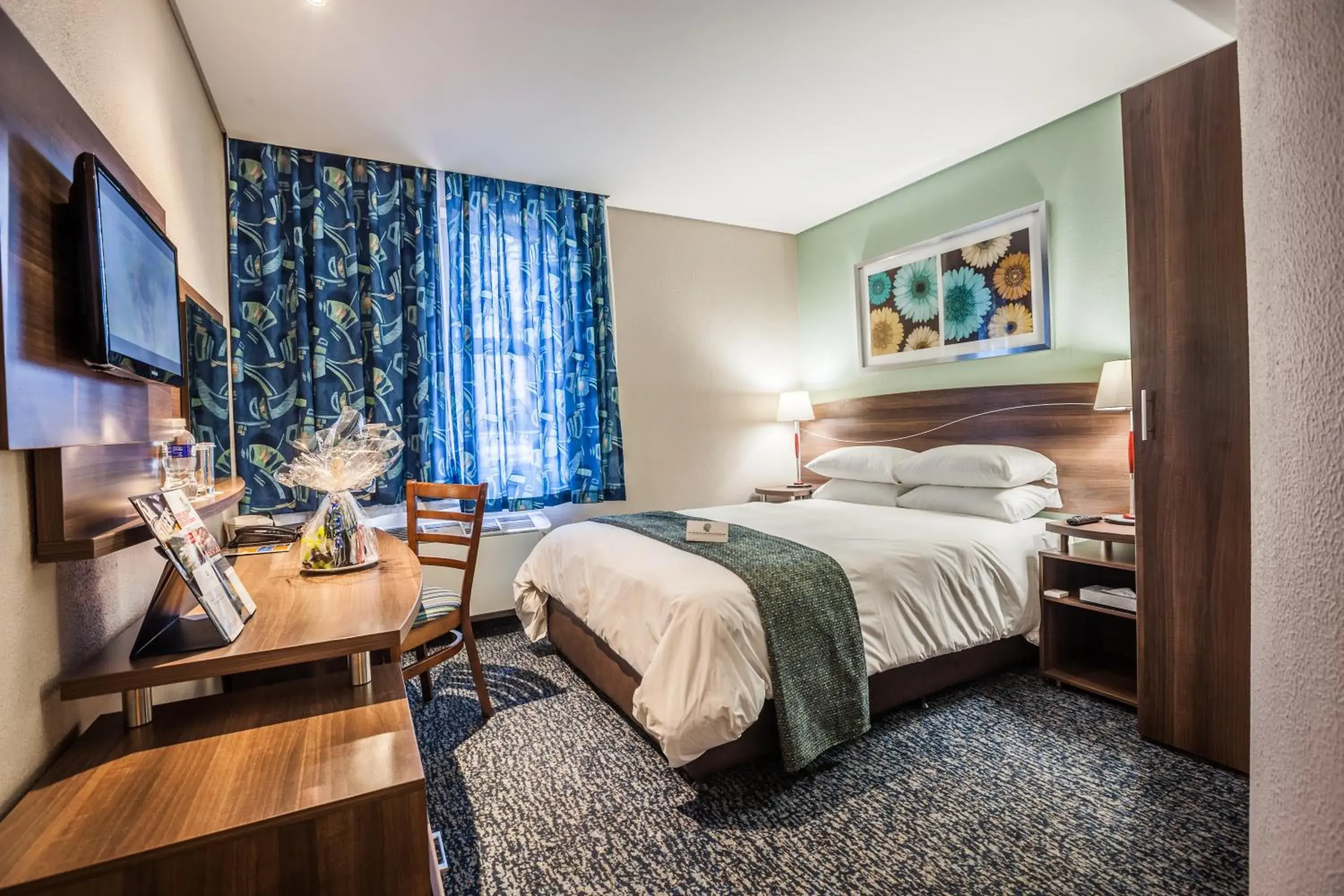 Double Room - Disability Access in Town Lodge Gaborone Double Room - Disability Access in Town Lodge Gaborone