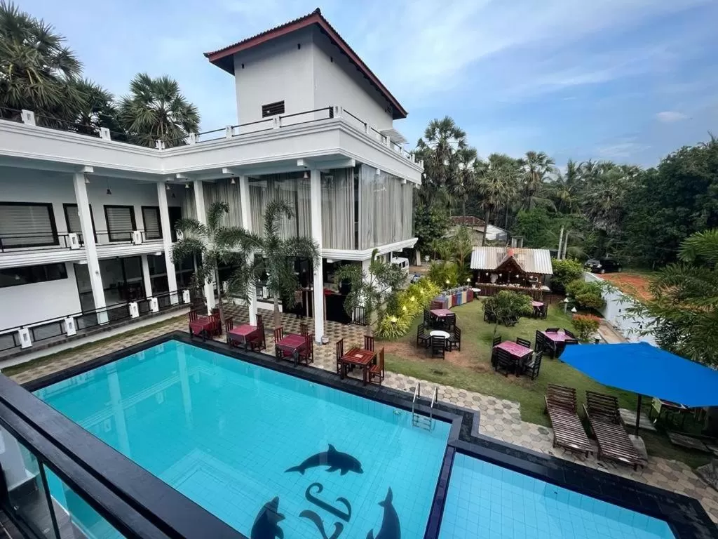 Property building, Swimming Pool in J7 Villaj Resort