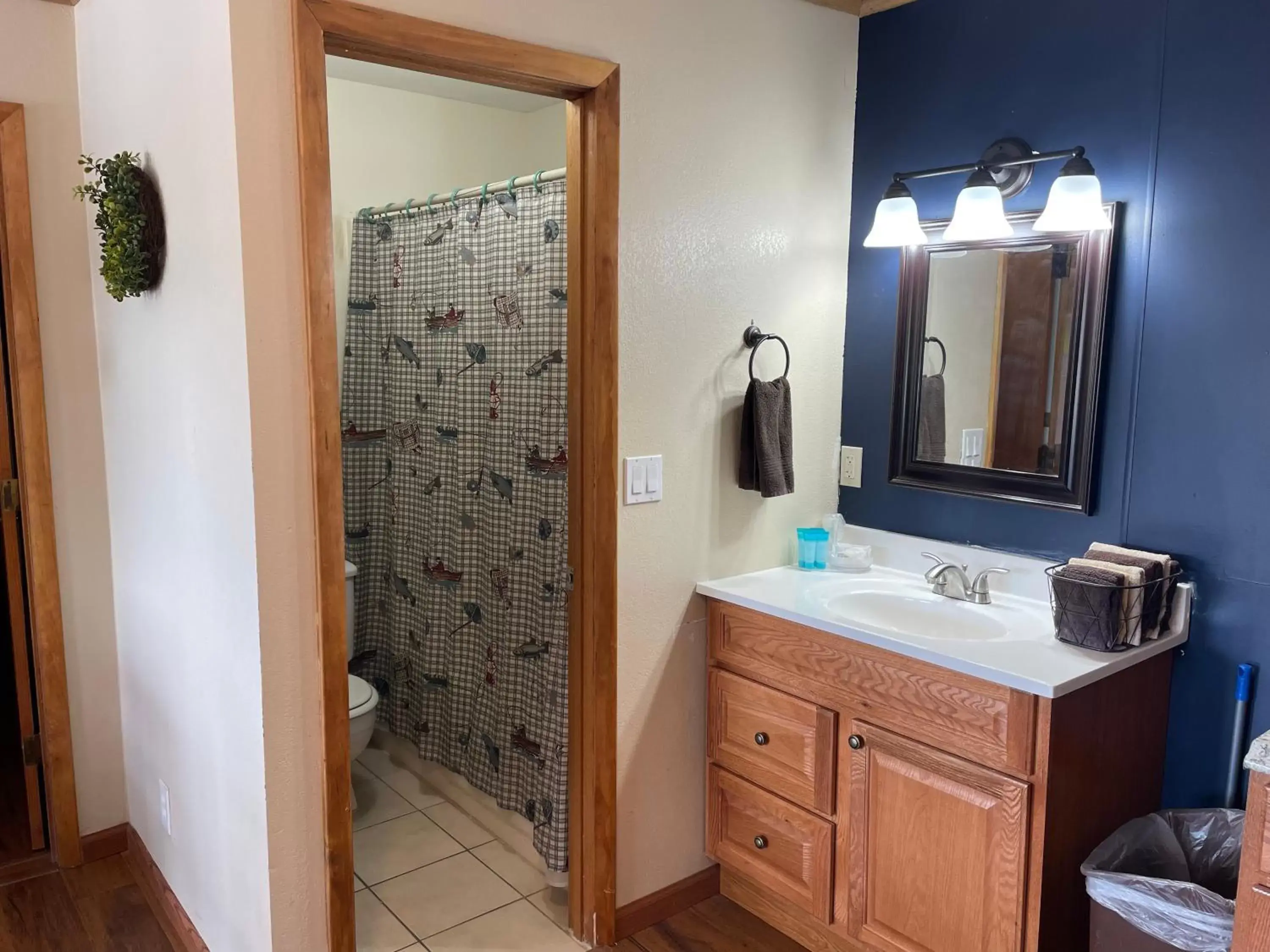 Bathroom in Hunter's Friend Resort Near Table Rock Lake