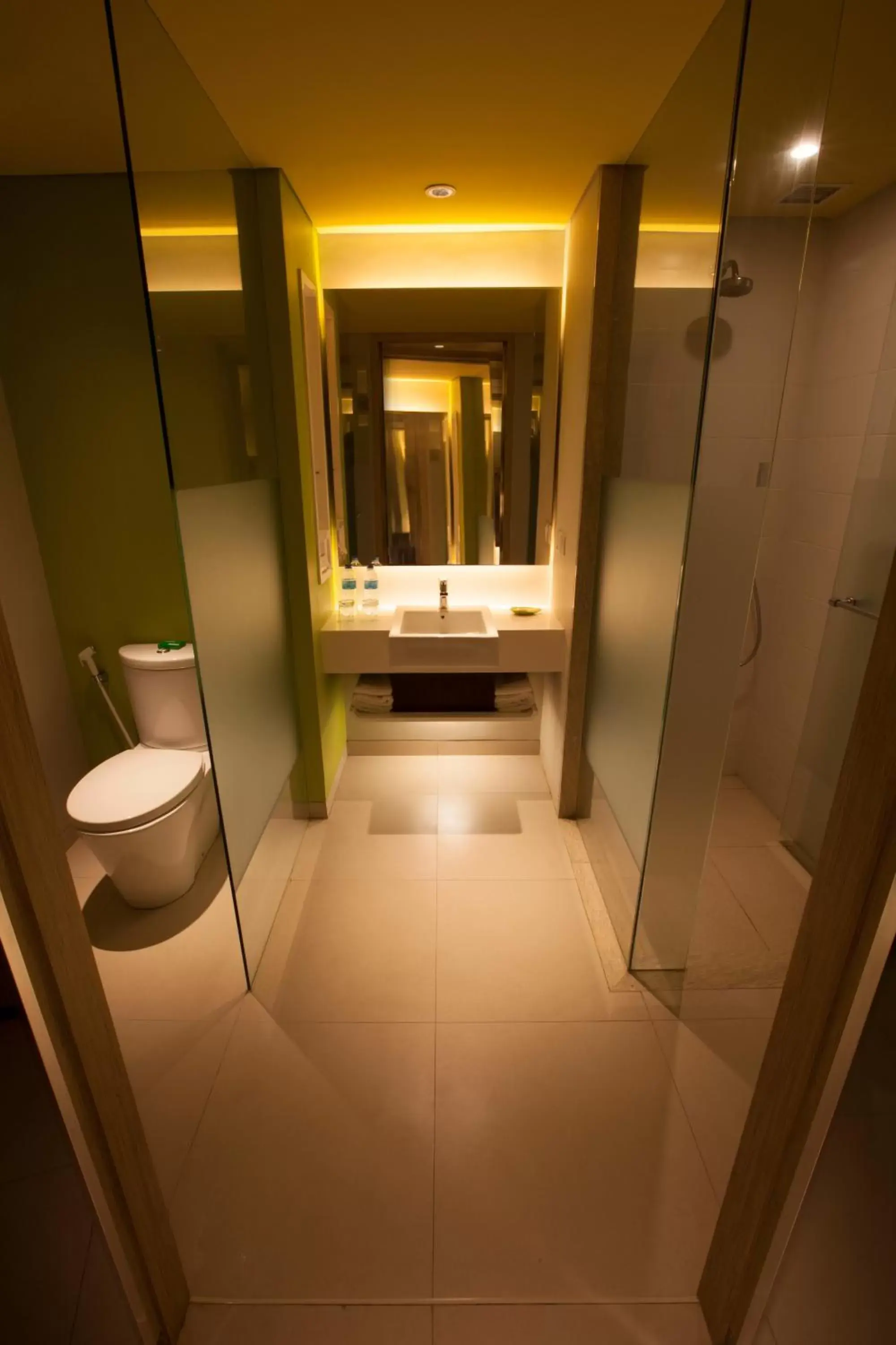 Bathroom in Bintang Flores Hotel