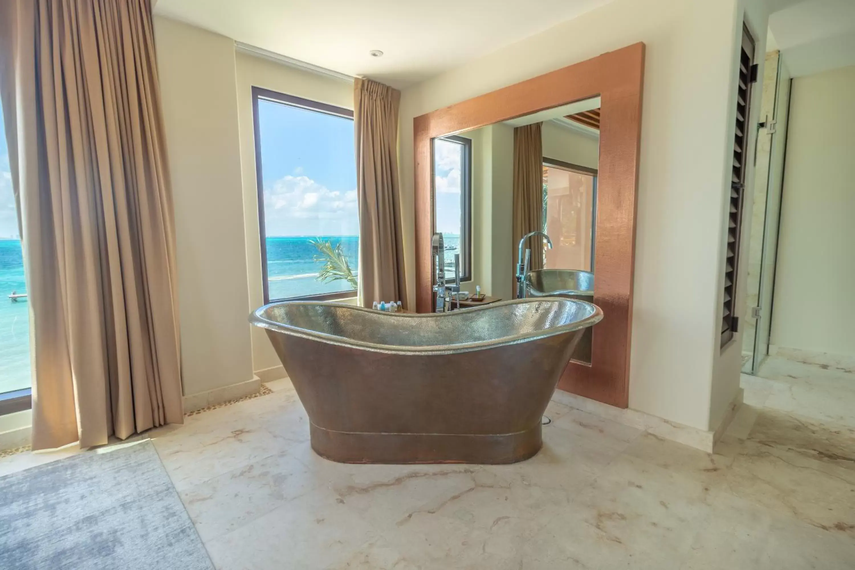 Sea view, Bathroom in Hotel Beló Isla Mujeres - All Inclusive