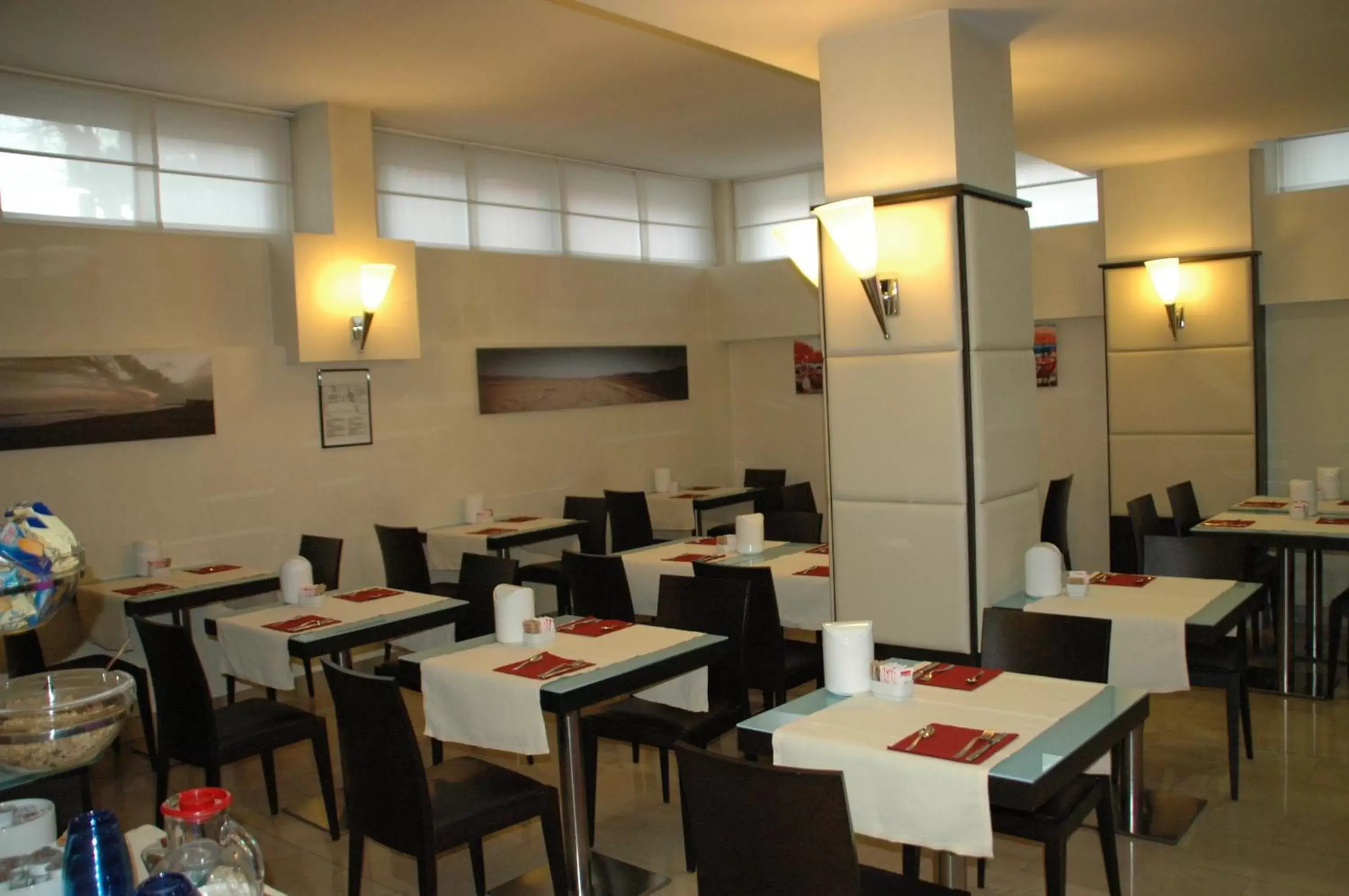 Restaurant/Places to Eat in Hotel Kristall