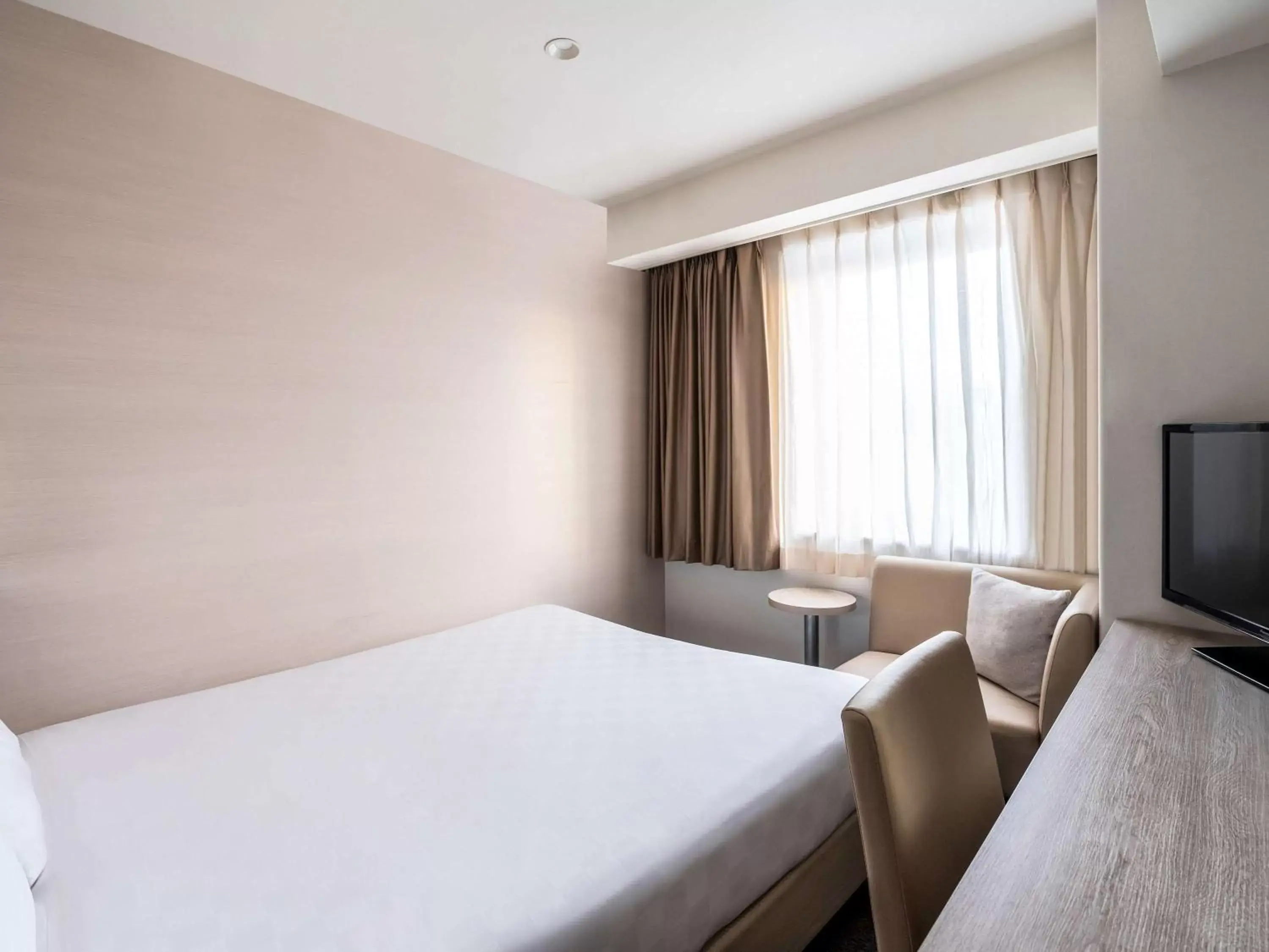 Photo of the whole room, Bed in ibis Styles Osaka Namba