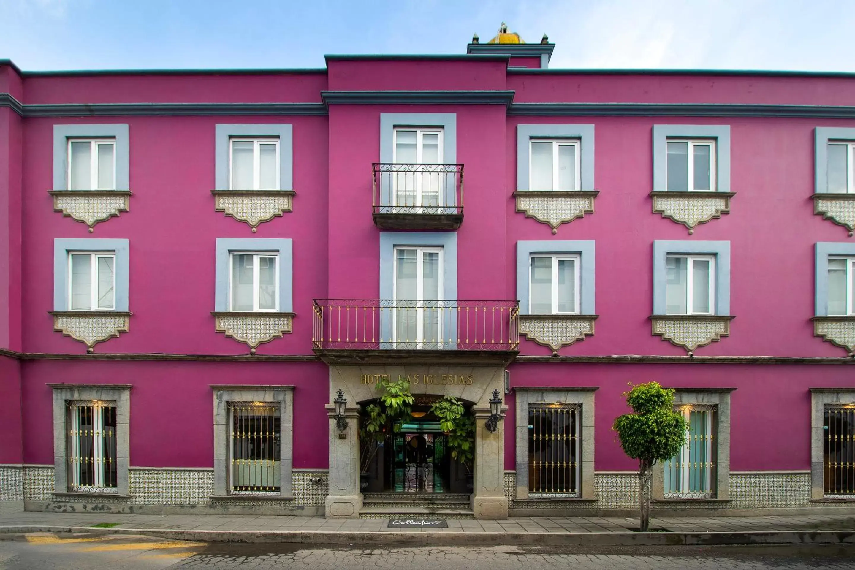 Facade/entrance, Property Building in Collection O Las Iglesias, Cholula