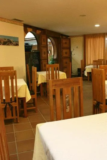 Restaurant/places to eat in Hotel María Cristina